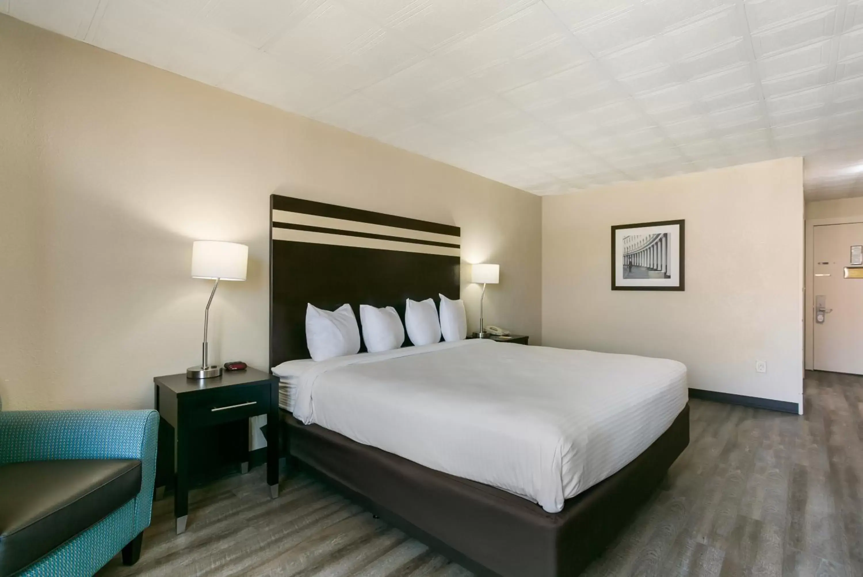 Deluxe King Room in Eisenhower Hotel and Conference Center Deluxe King Room in Eisenhower Hotel and Conference Center