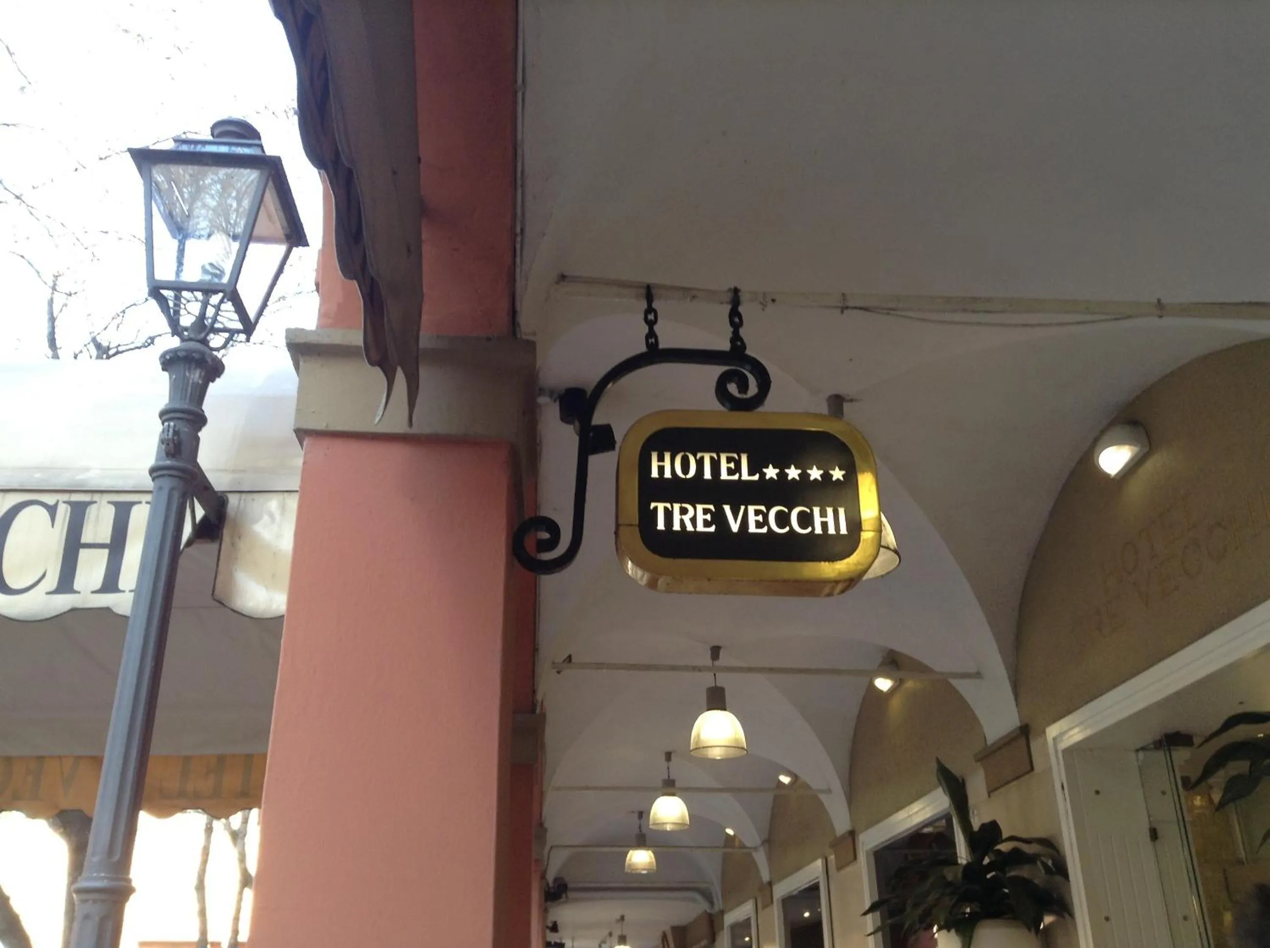 Facade/entrance in Zanhotel Tre Vecchi