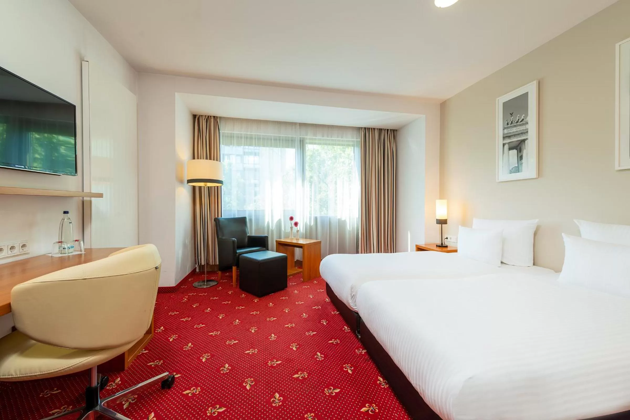 Superior Double Room in Leonardo Hotel Berlin KU'DAMM