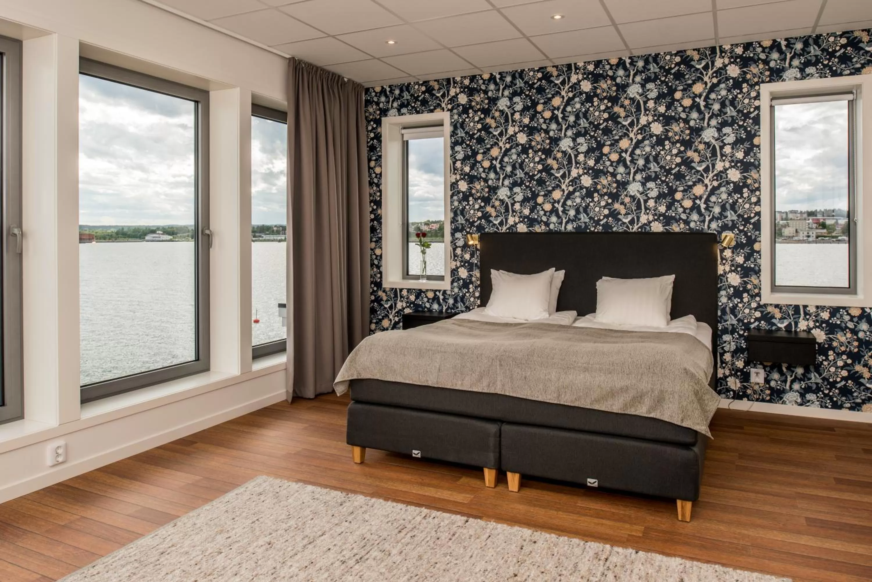 Bed in Strandpiren Hotell