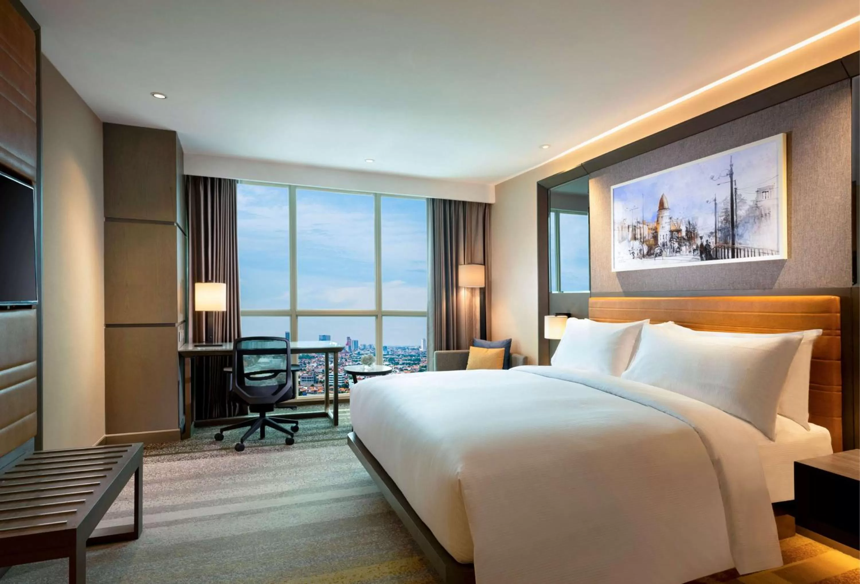 Bedroom, Bed in DoubleTree by Hilton Surabaya