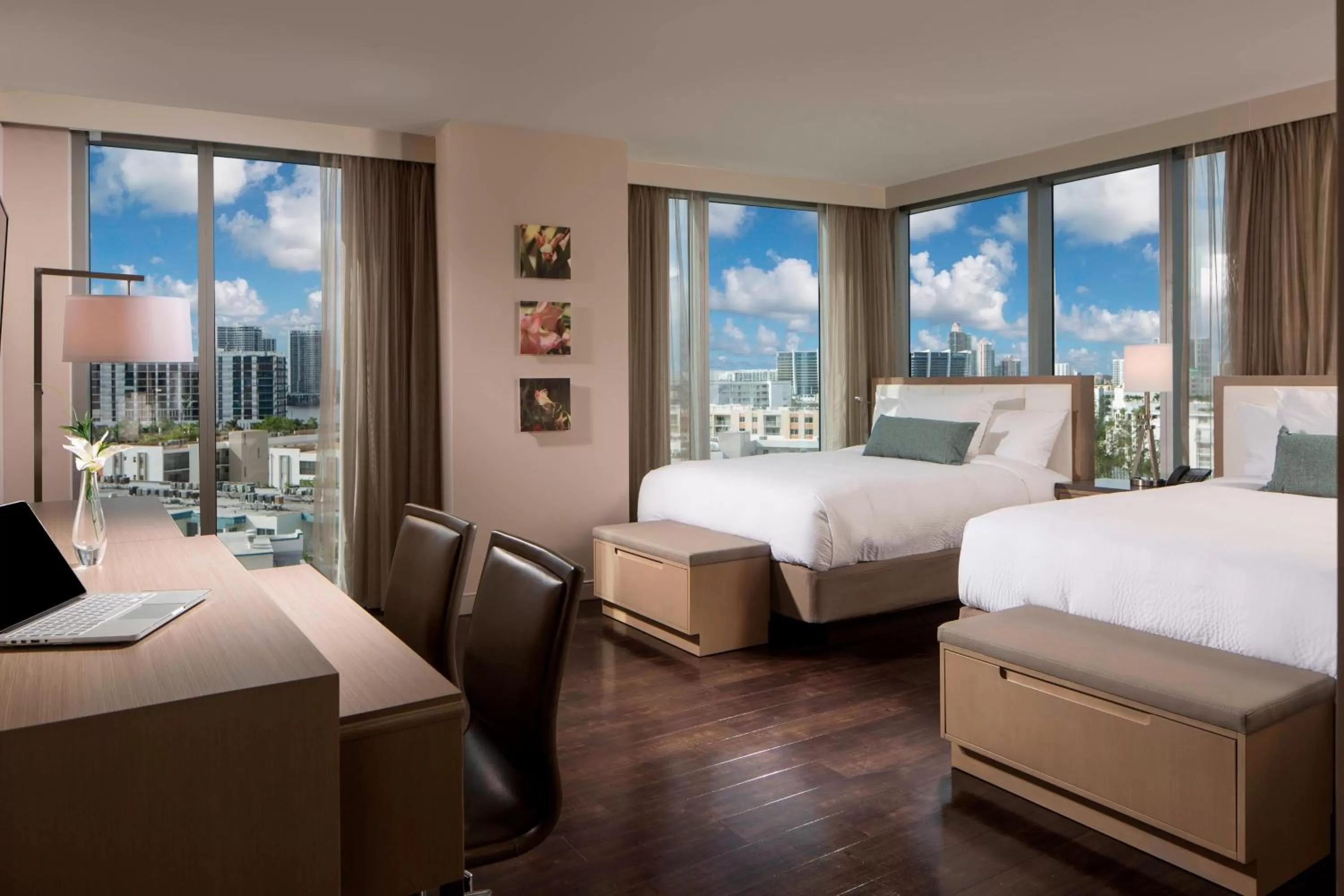 Bedroom, Bed in Residence Inn Miami Sunny Isles Beach