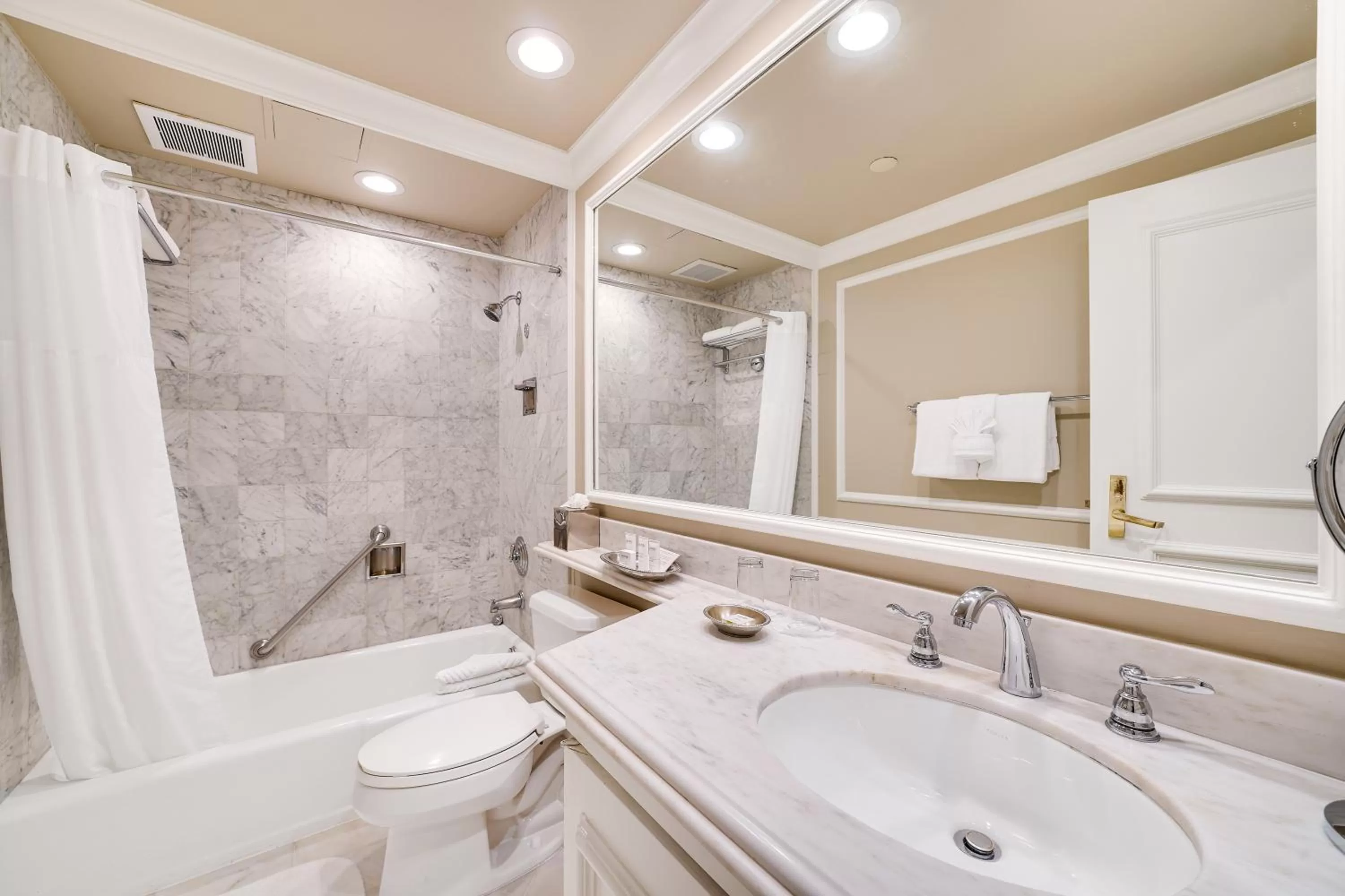 Toilet in Spindrift Inn