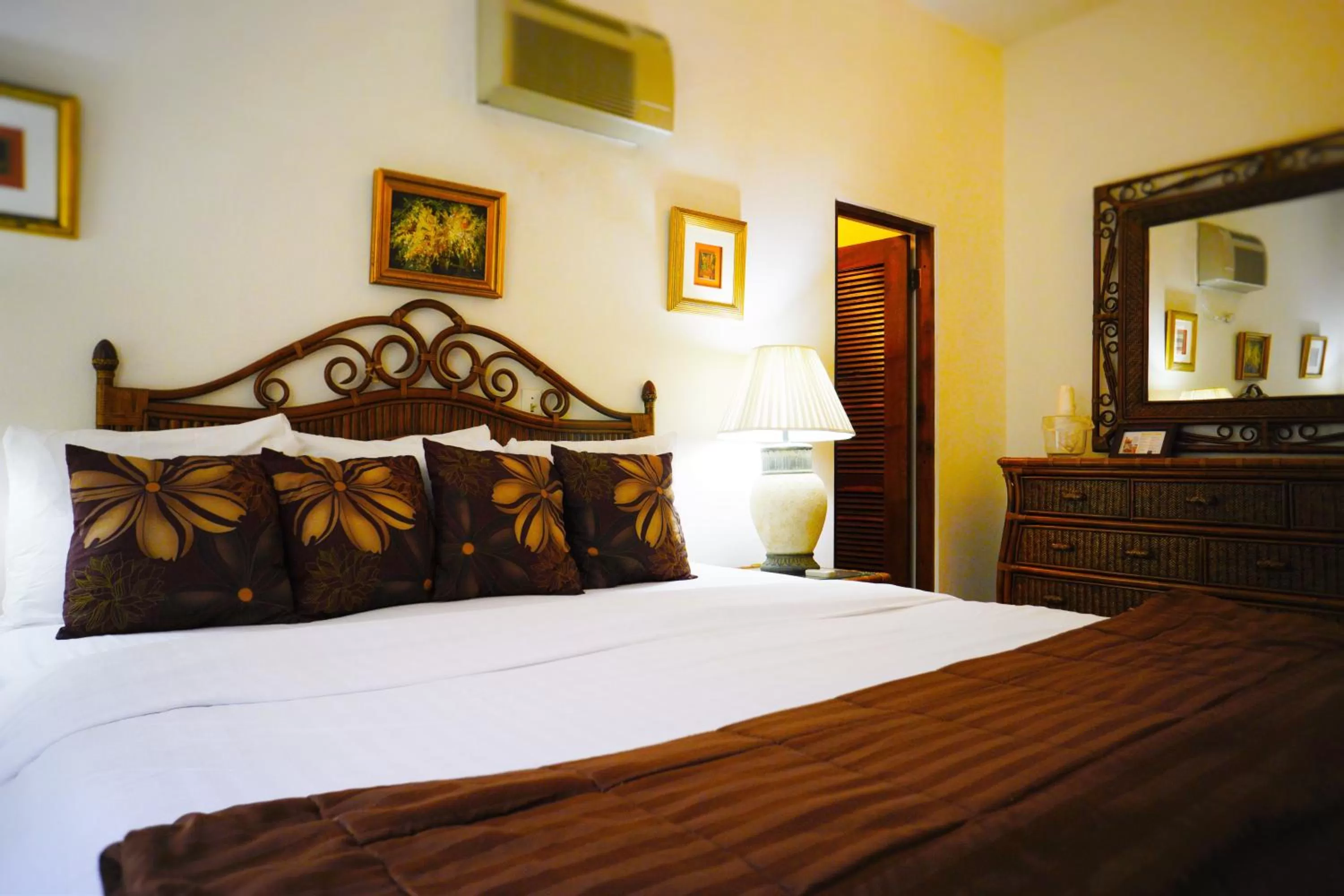 Photo of the whole room, Bed in At Wind Chimes Boutique Hotel