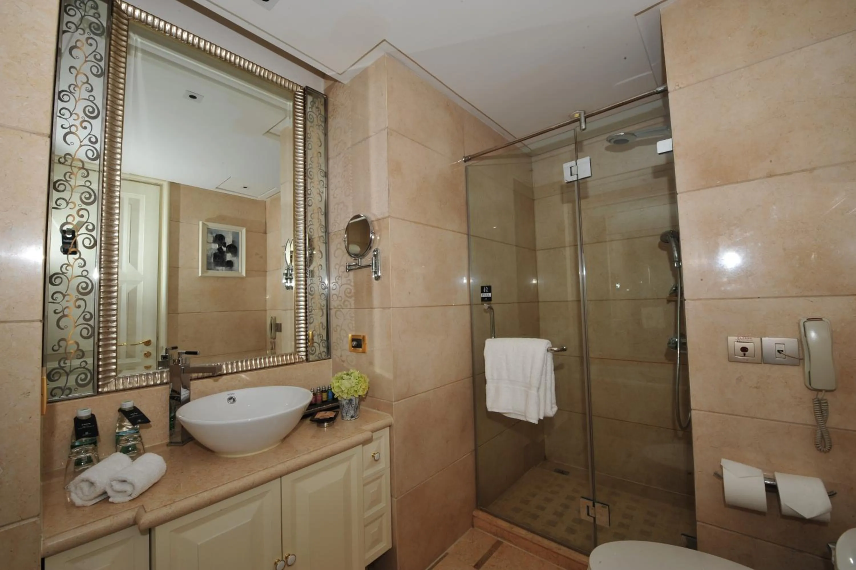 Bathroom in Wealthy All Suite Hotel Suzhou