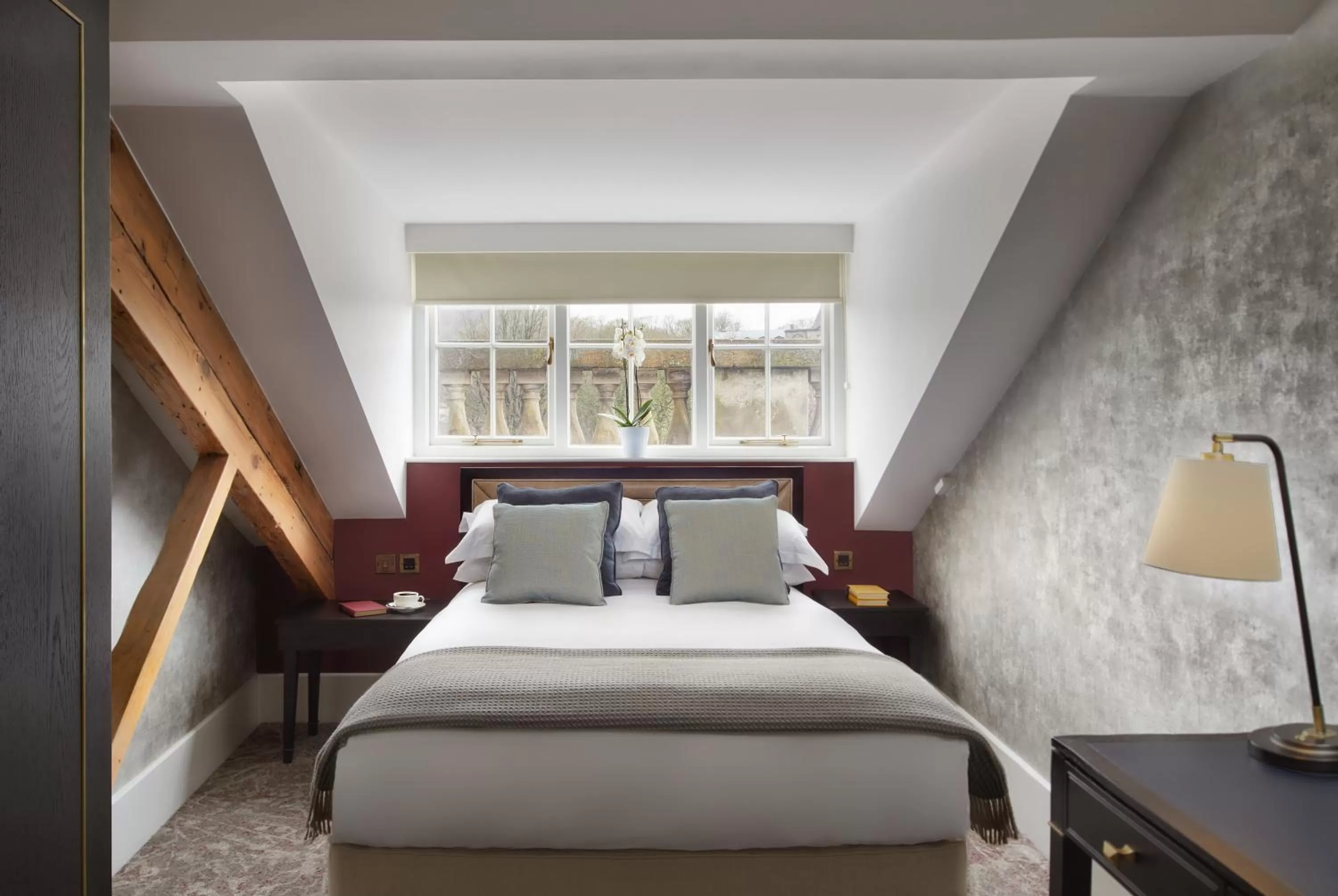 Bedroom, Bed in Buxton Crescent