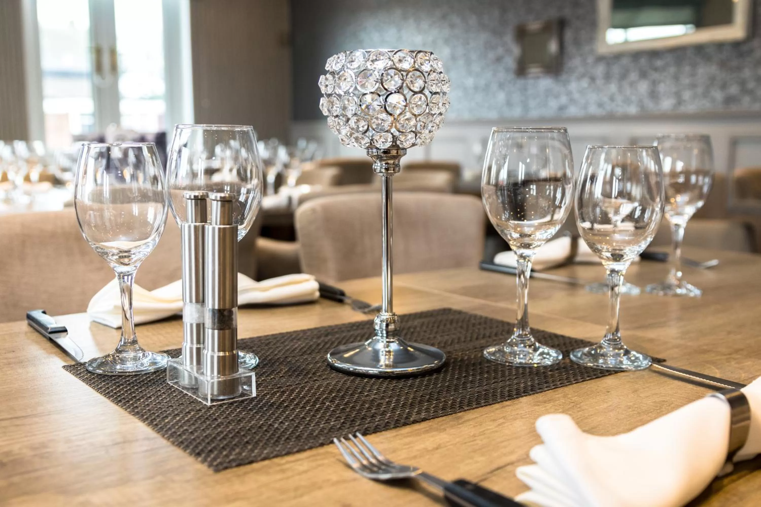 Restaurant/places to eat in Washington Central Hotel and Sleepwell Inn