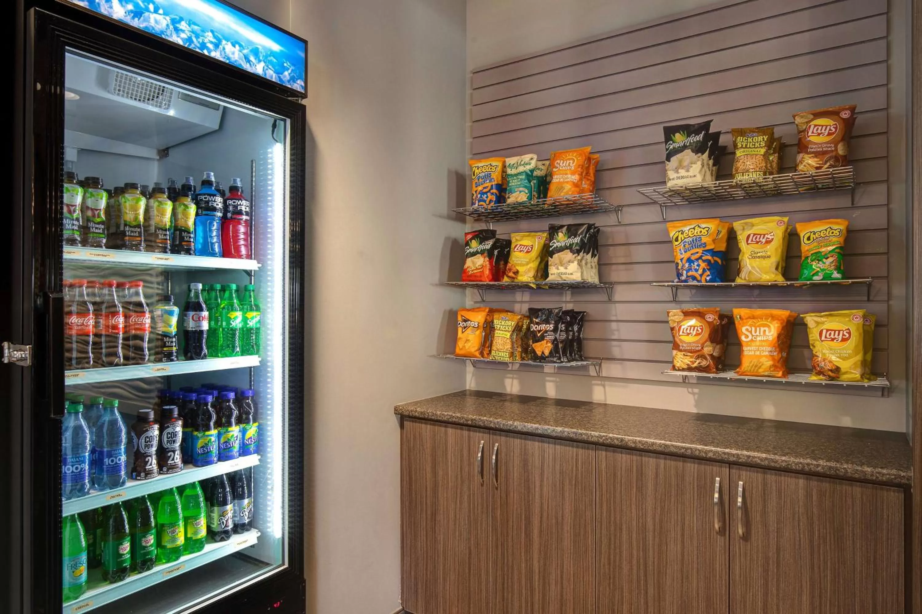 Lobby or reception in Days Inn & Suites by Wyndham Warman