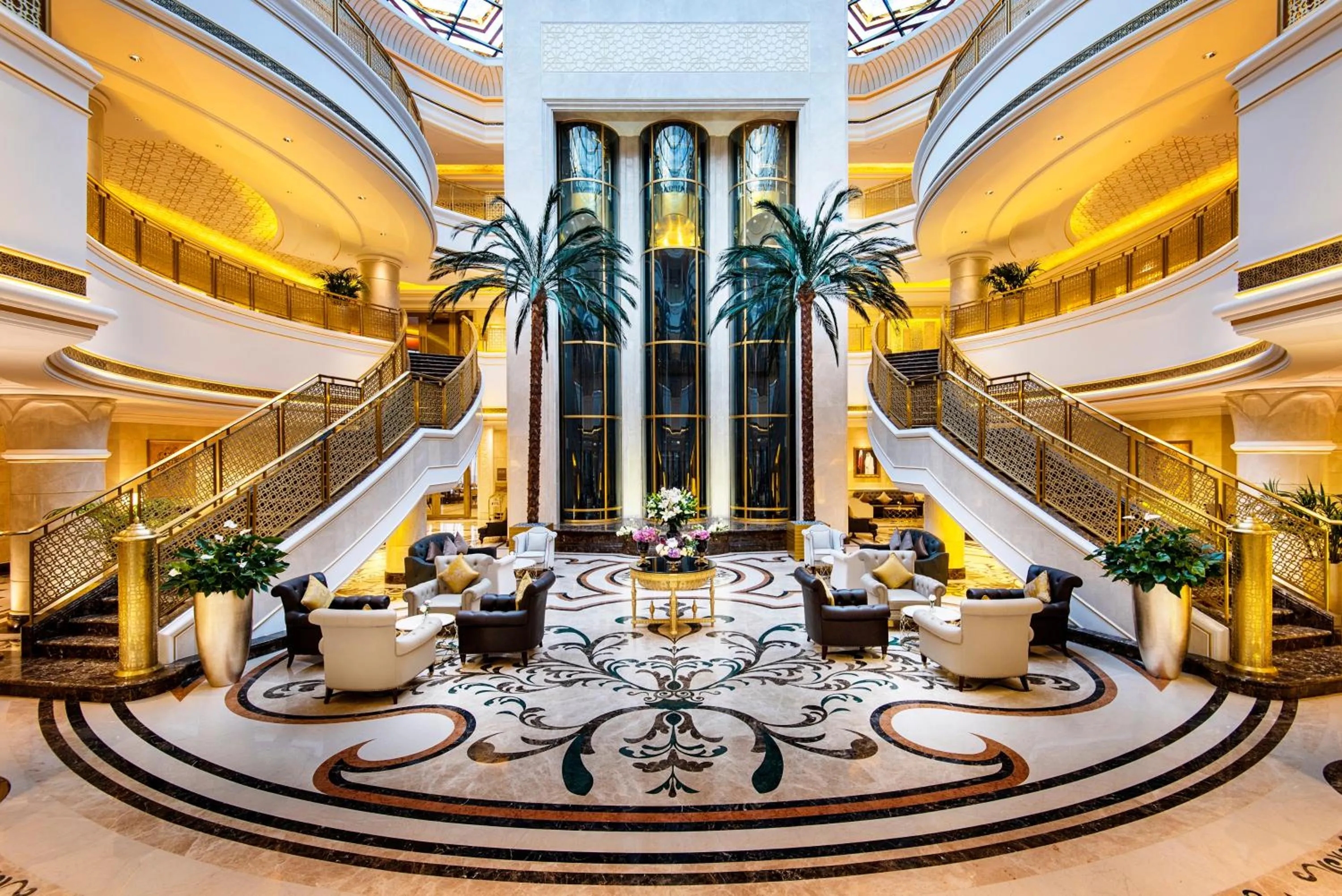 Lobby or reception in Ezdan Palace Hotel