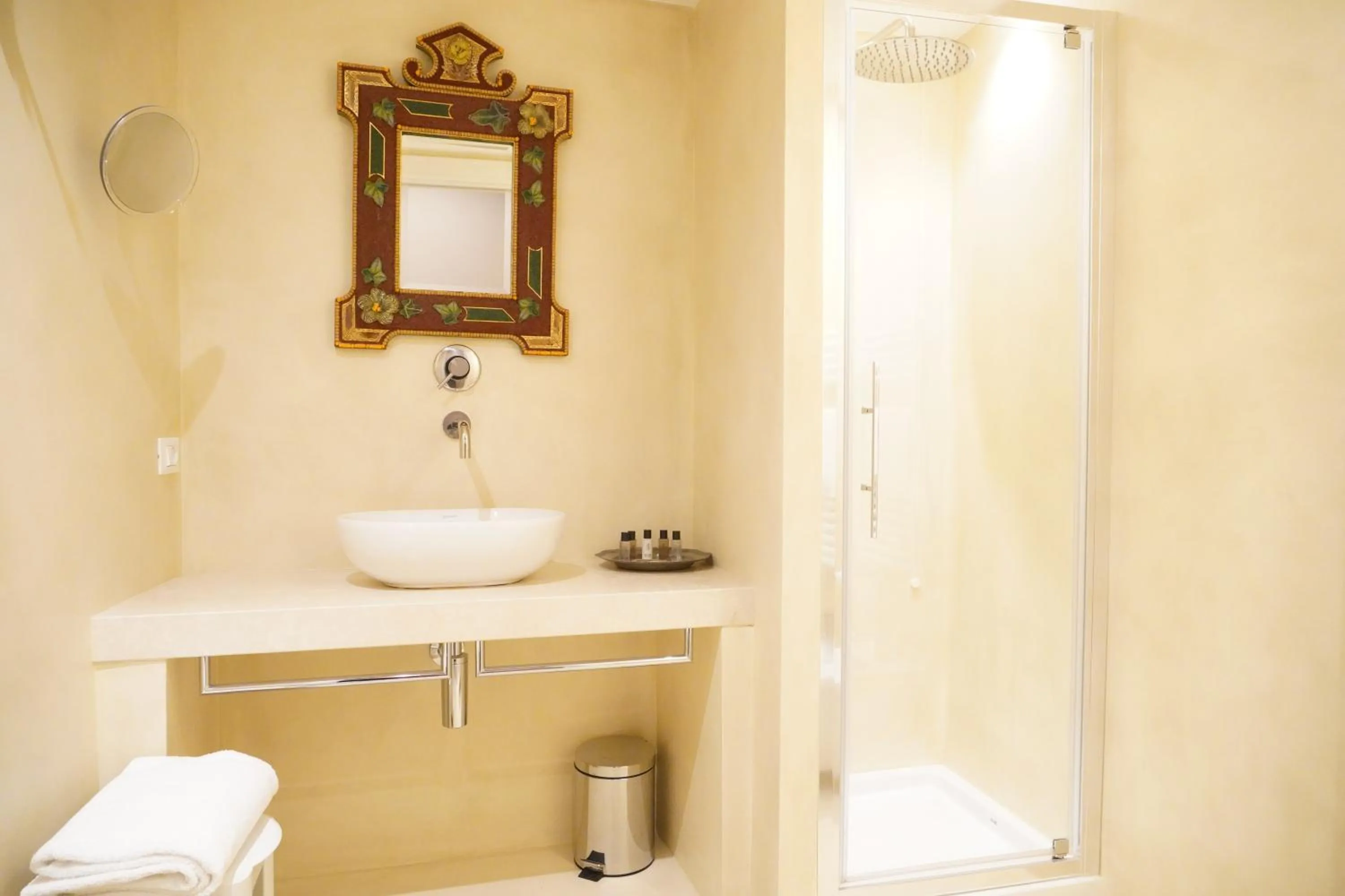 Bathroom in Granda Sweet Suites