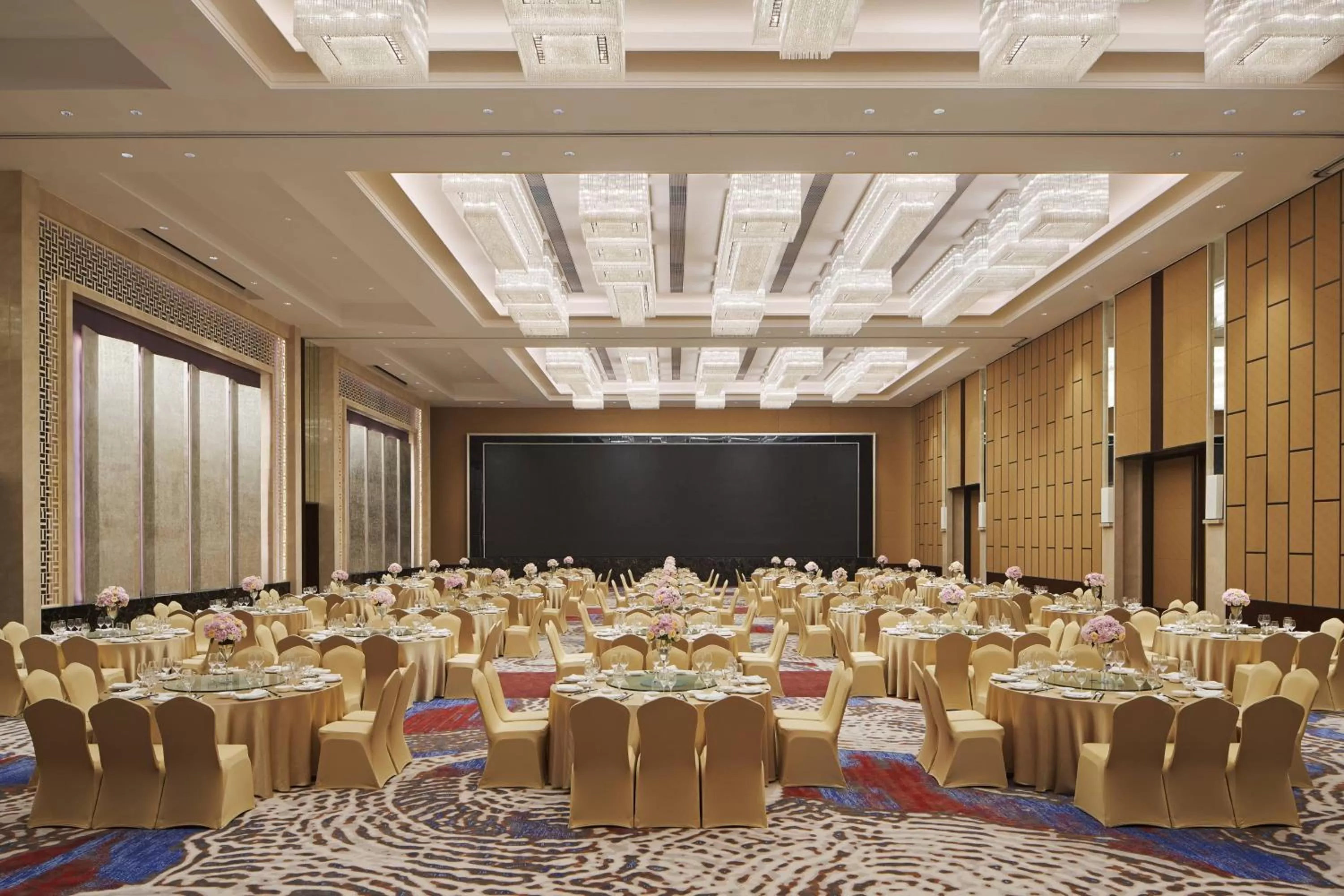 Meeting/conference room in Four Points by Sheraton Guangdong, Heshan