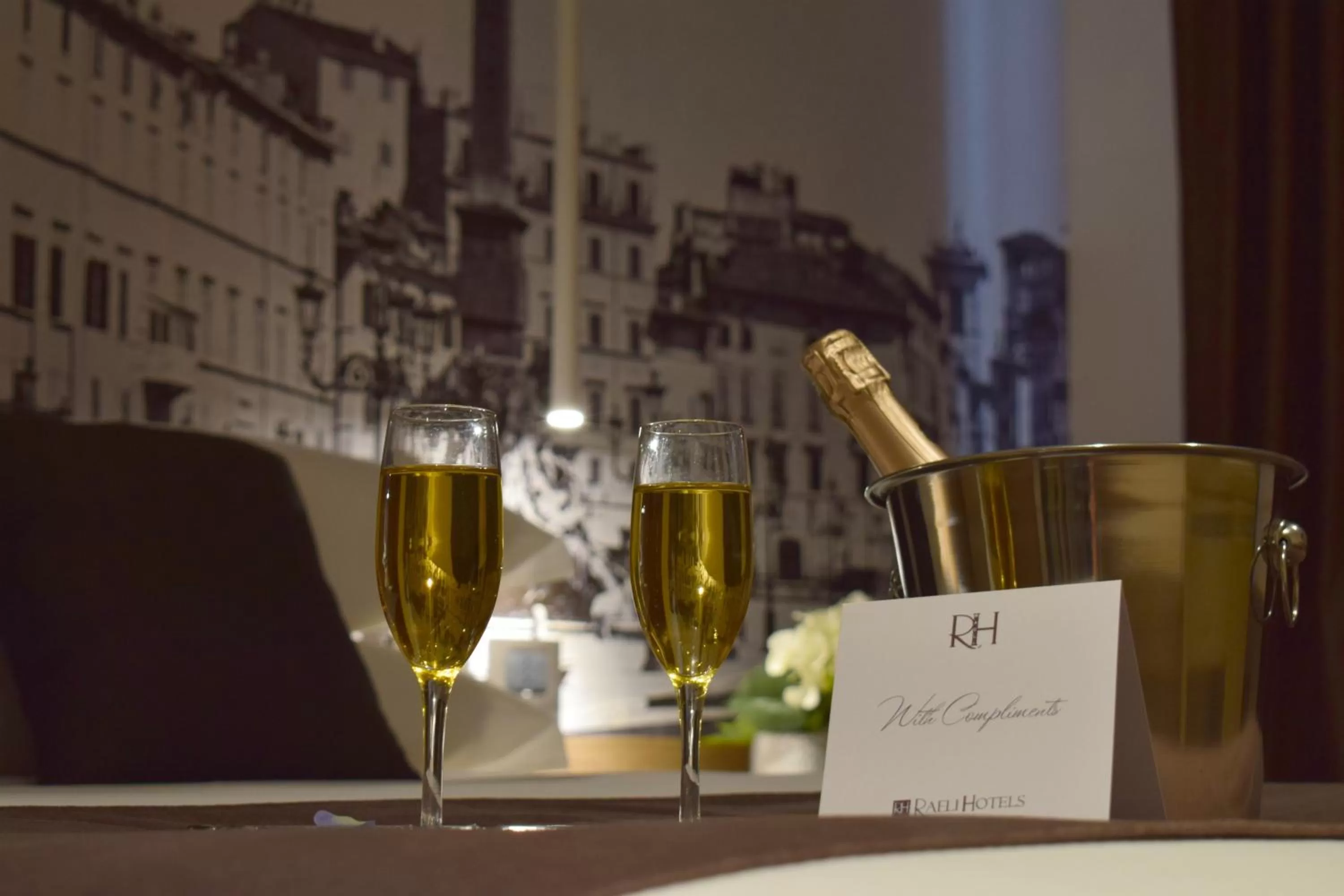 Bedroom in Raeli Hotel Archimede