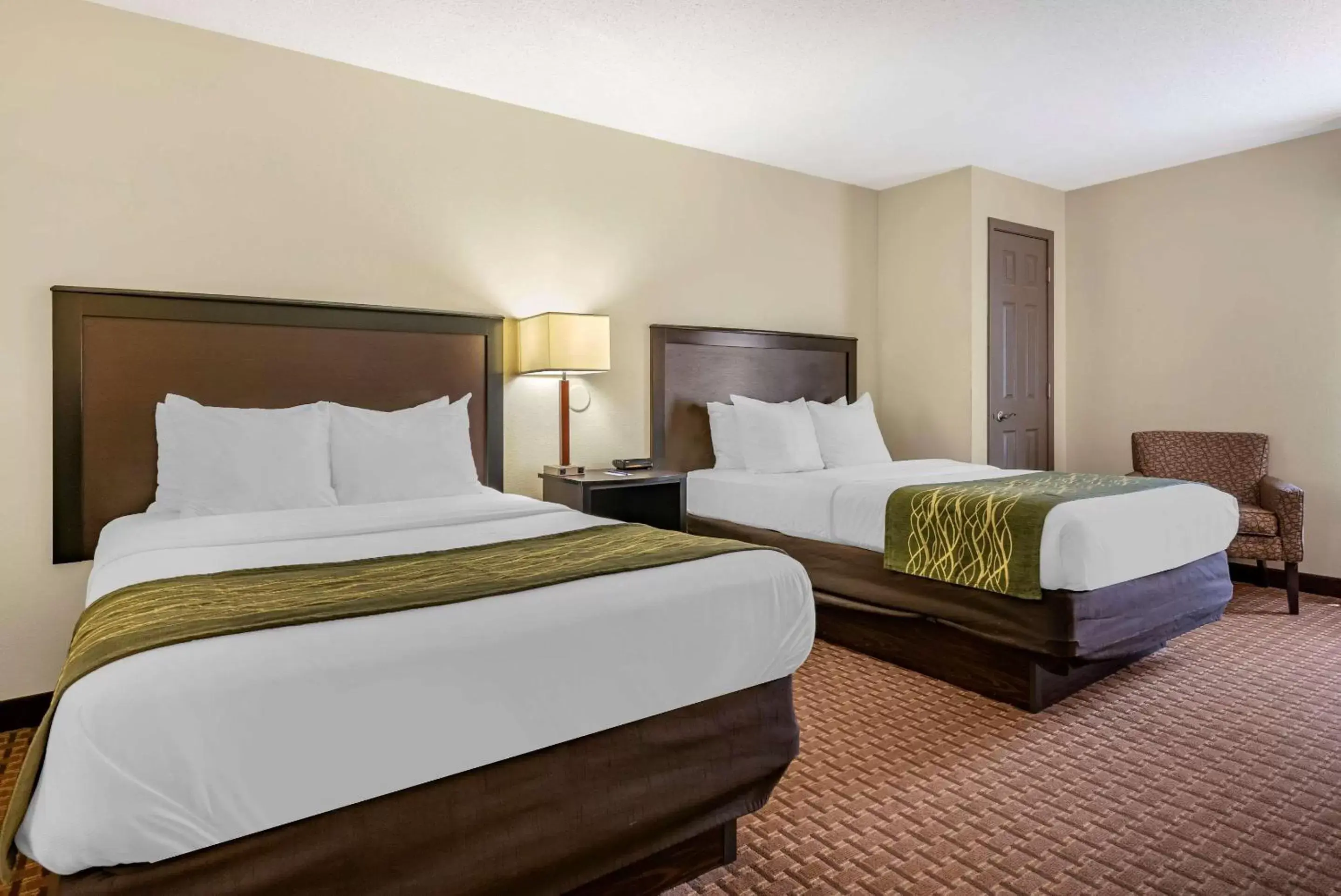 Efficiency Suite with Two Double Beds - Accessible/Non-Smoking in Comfort Inn & Suites Warsaw near US-30 Efficiency Suite with Two Double Beds - Accessible/Non-Smoking in Comfort Inn & Suites Warsaw near US-30