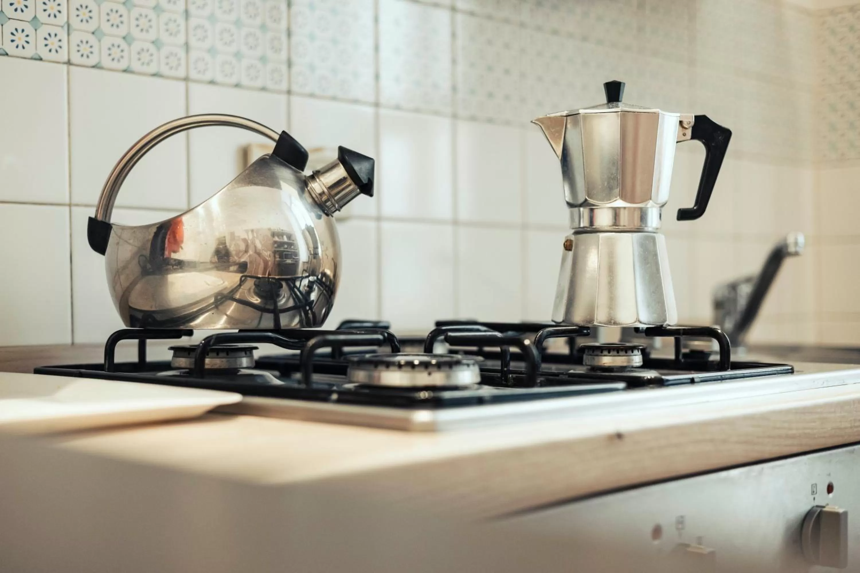 Kitchen or kitchenette in La Casa Del Sole A Mergellina