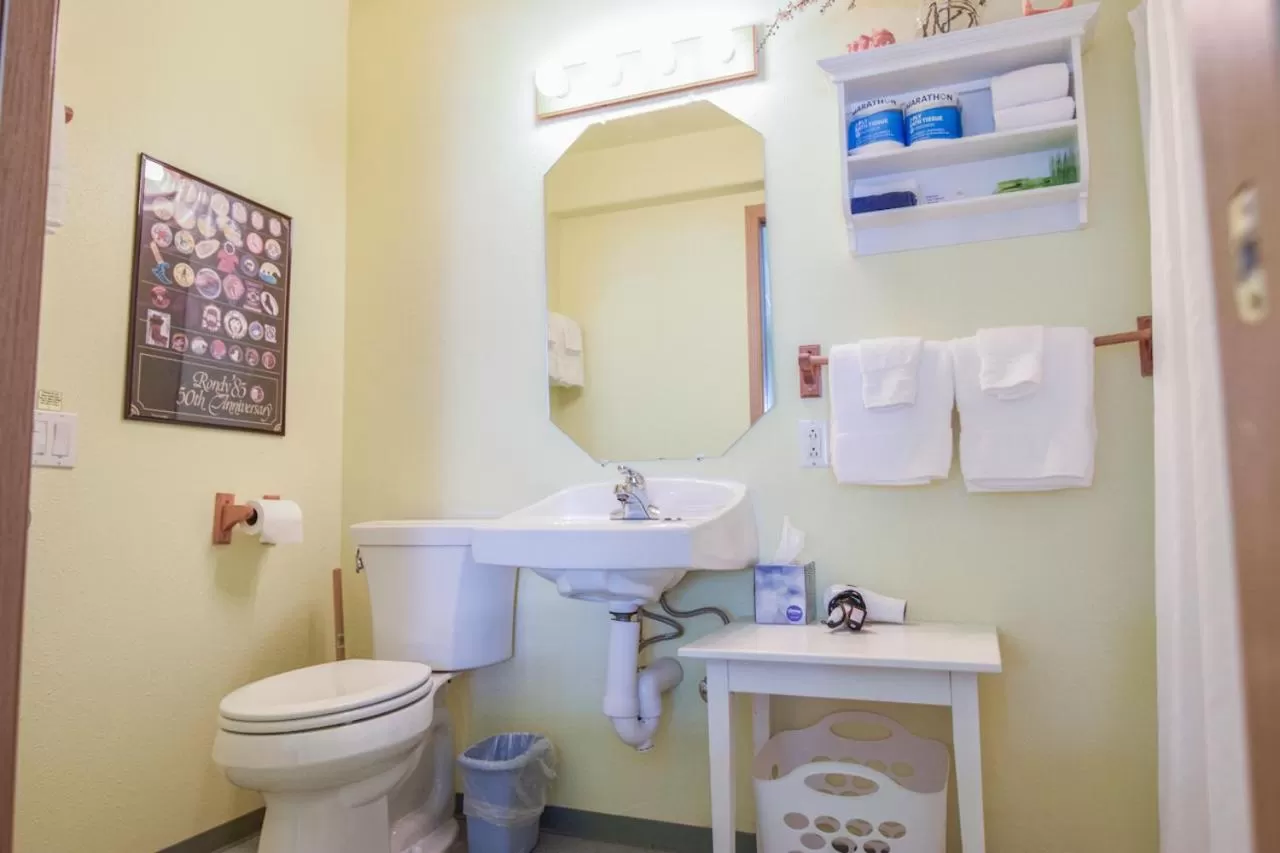 Bathroom in Sea Treasures Inn
