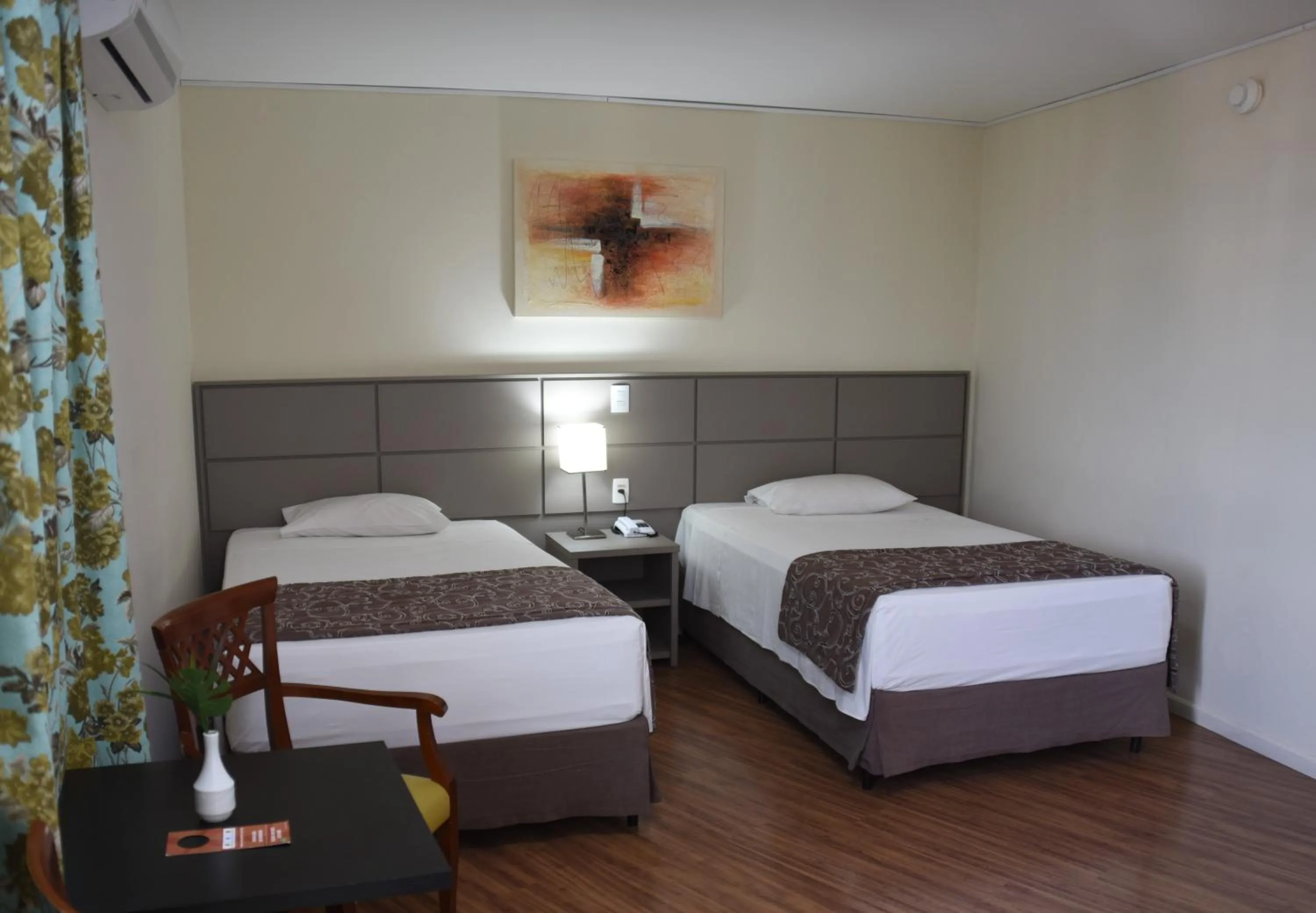 Bed in Hotel Golden Park Internacional Foz & Convenções By Nacional Inn