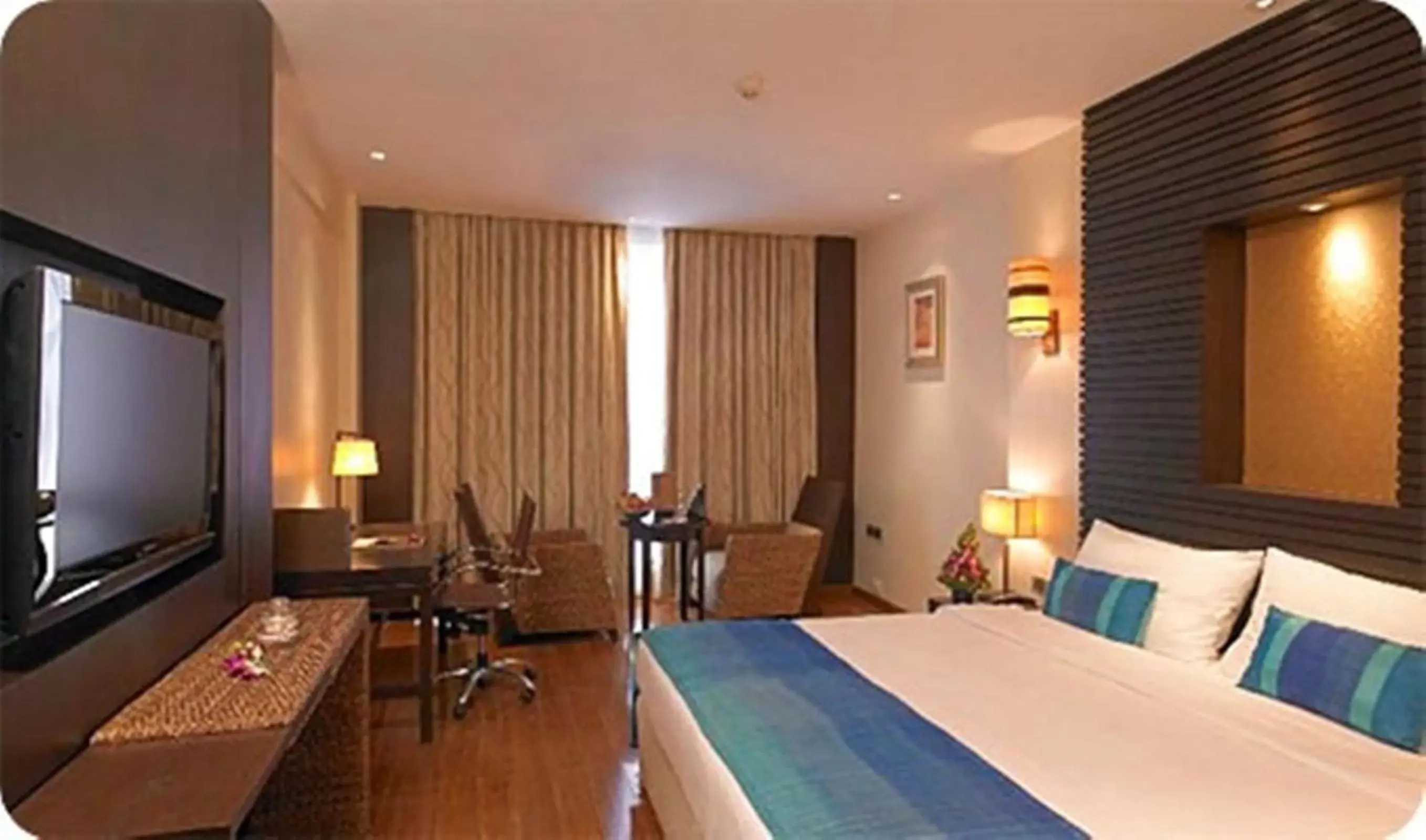 Deluxe Room with 10% discount on Food & Beverages - single occupancy in Royal Orchid Central Kireeti-HAMPI Hospet Deluxe Room with 10% discount on Food & Beverages - single occupancy in Royal Orchid Central Kireeti-HAMPI Hospet