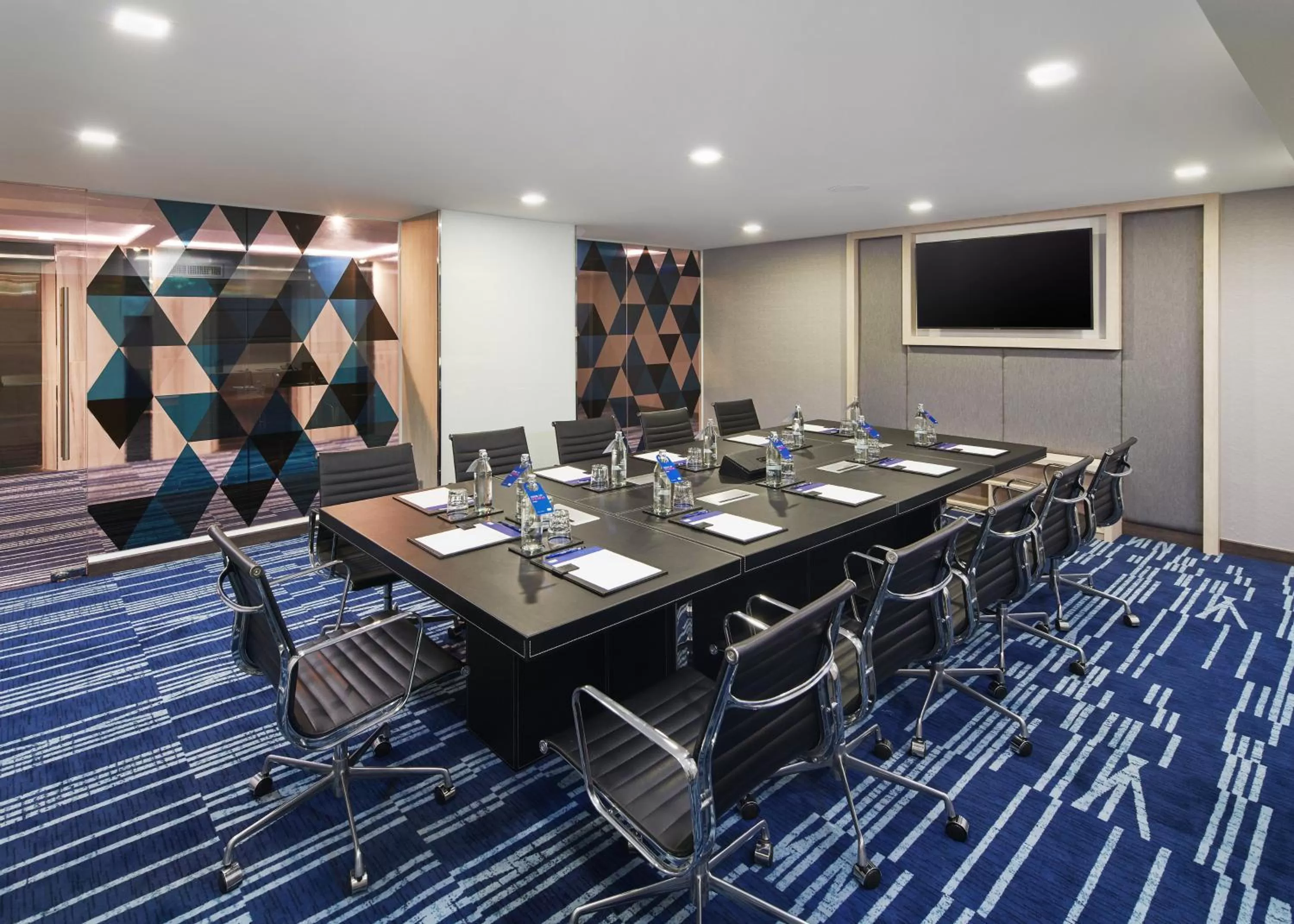 Meeting/conference room in Holiday Inn Express Pattaya Central by IHG