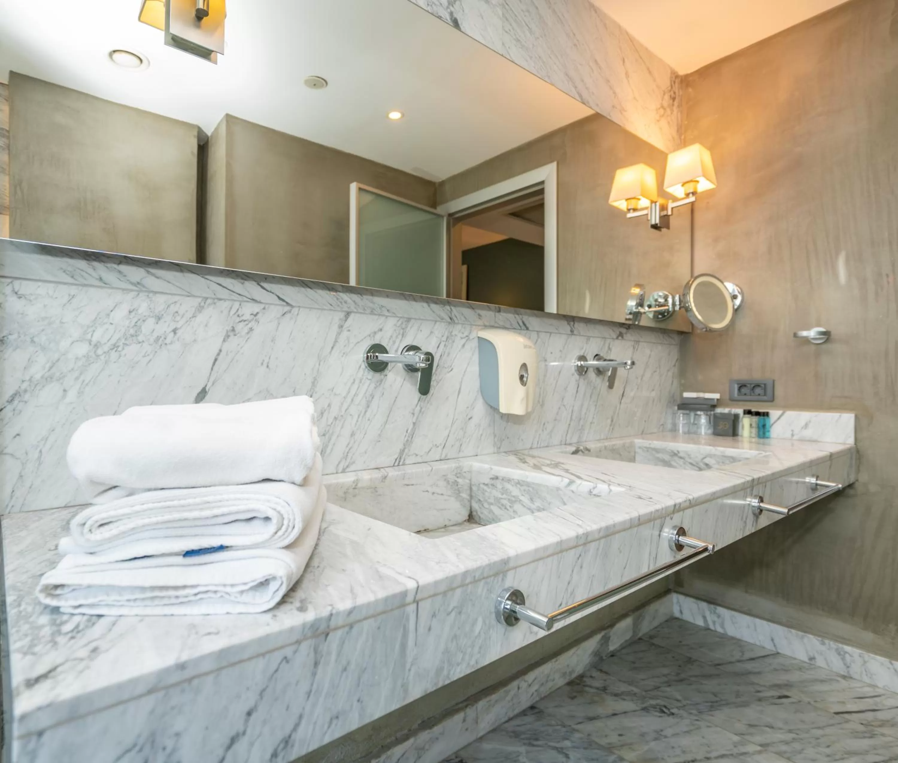 Bathroom in The Gate Ataşehir Finance Centre