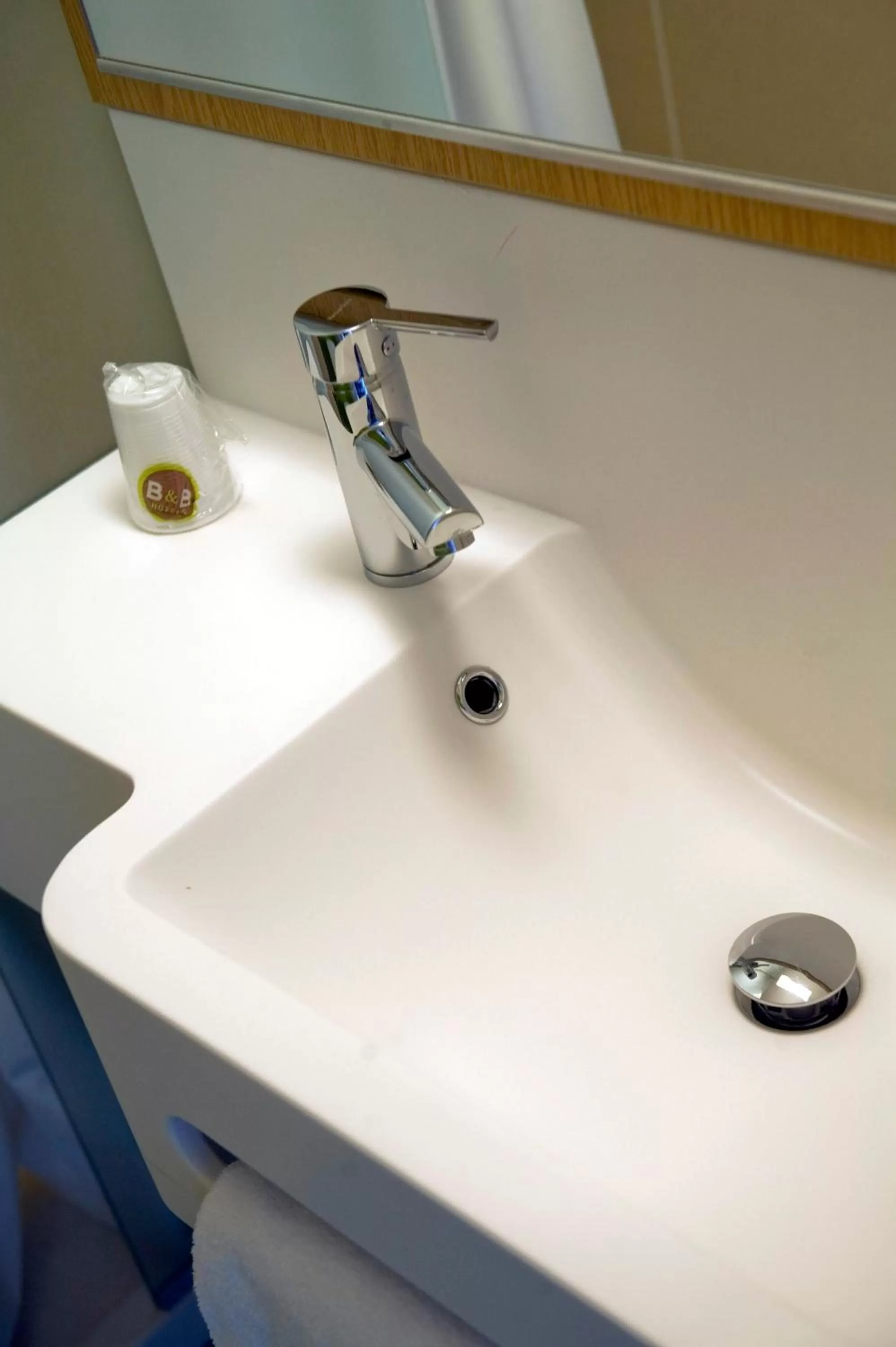 Bathroom in B&B HOTEL Grenoble Centre Alpexpo