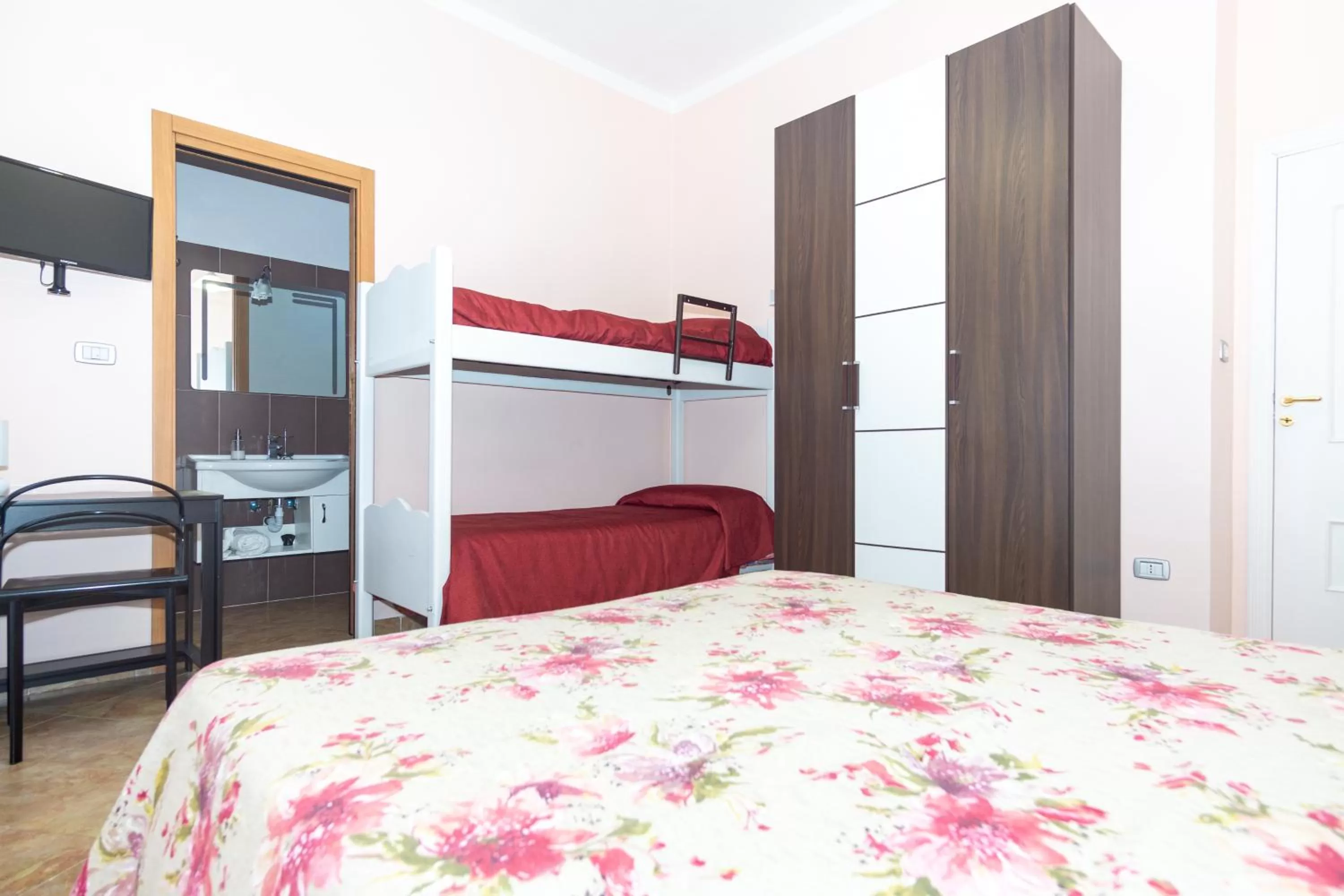 Bedroom, Bunk Bed in La Masseria