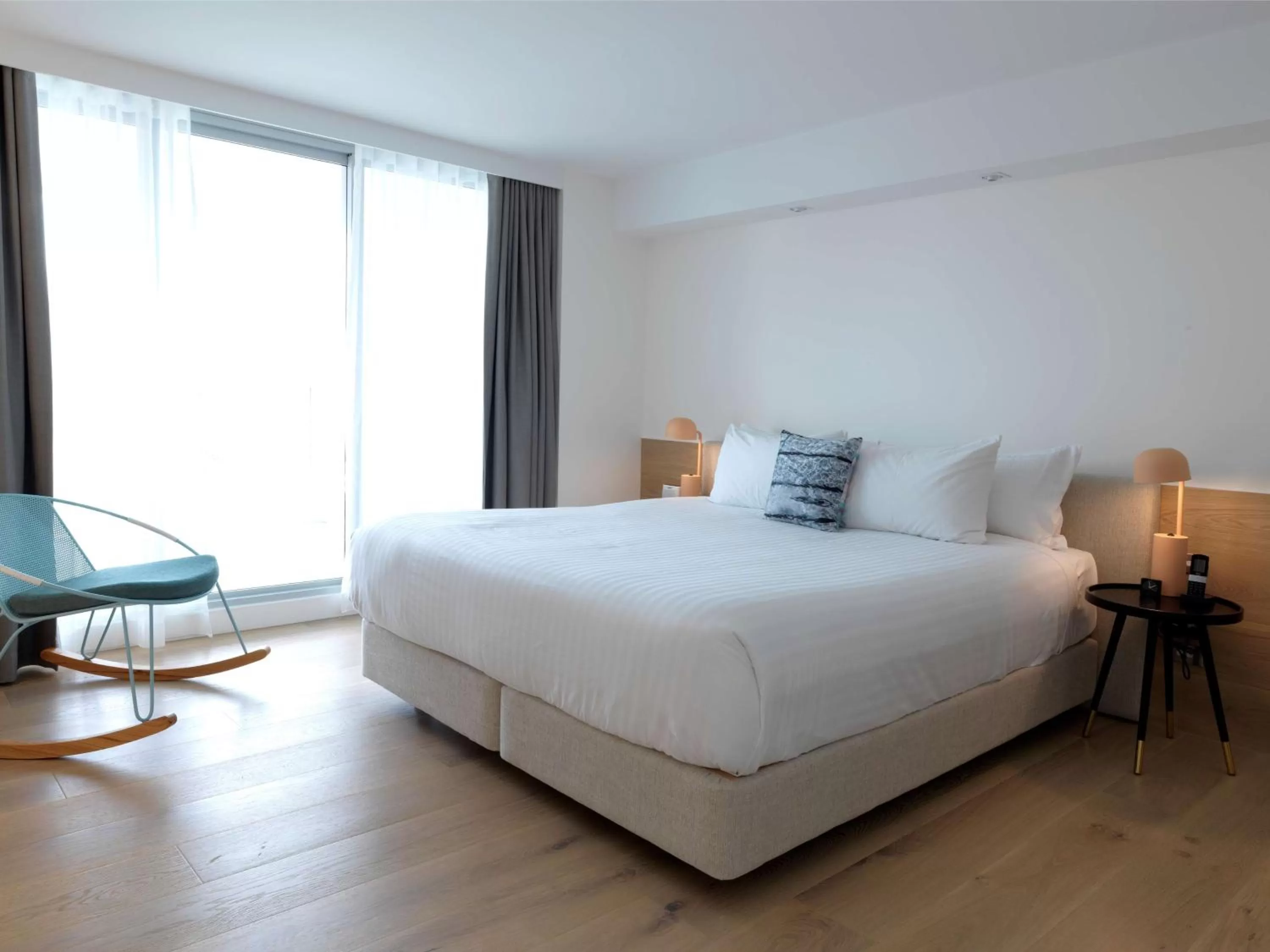 Bedroom, Bed in QT Bondi