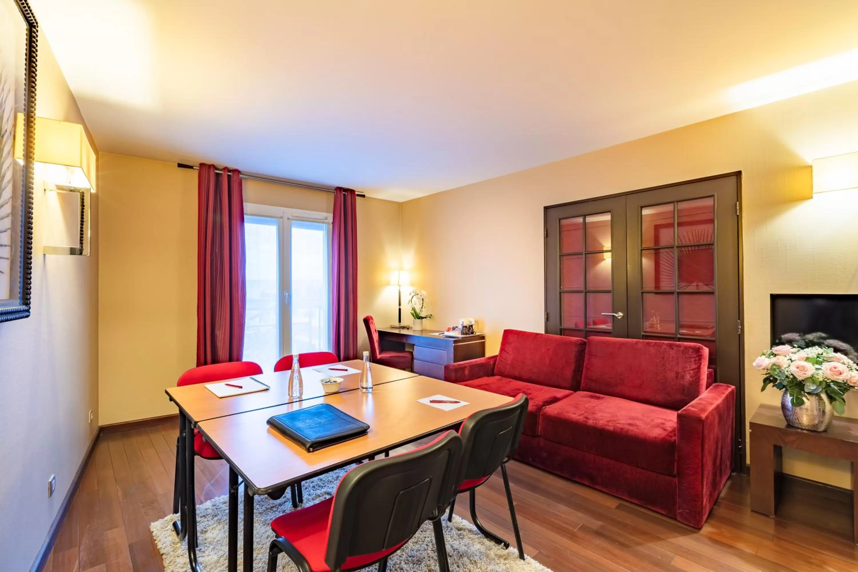 Business facilities in Hotel de Berny