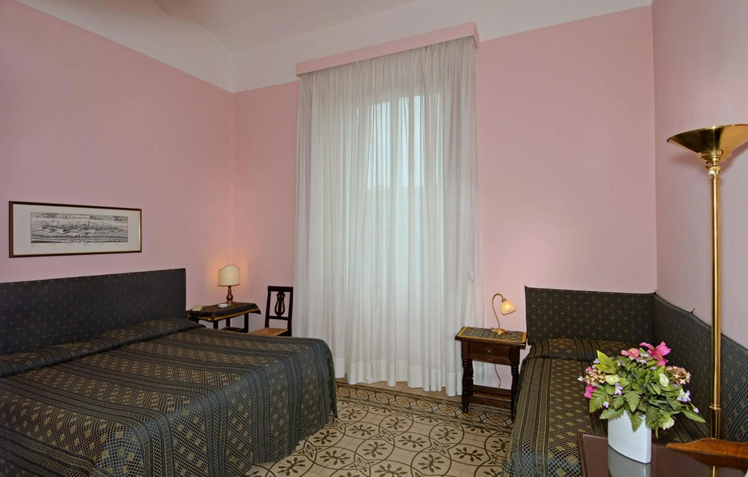 Photo of the whole room, Bed in Hotel Rex