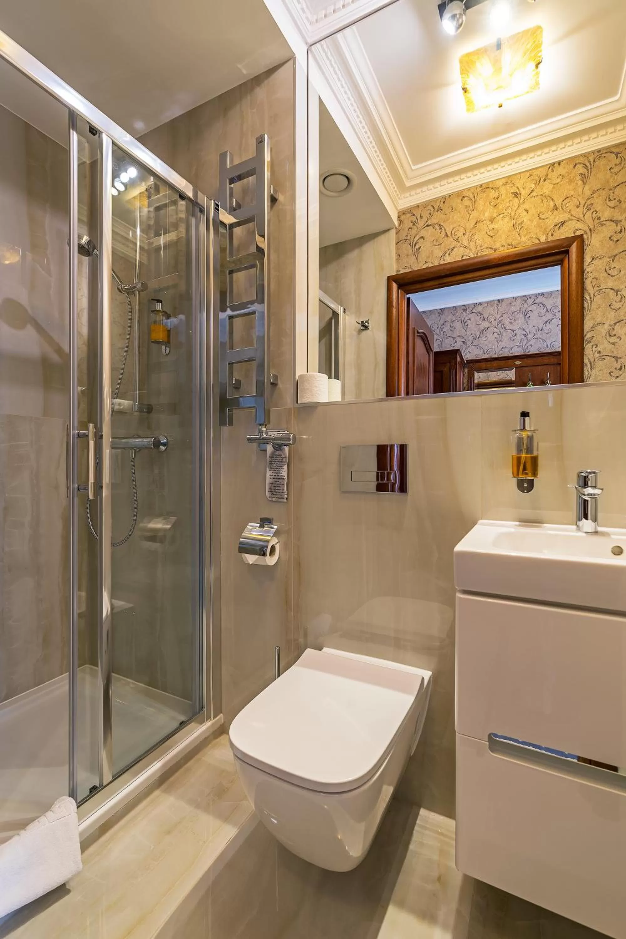 Shower in SleepWalker Boutique Suites