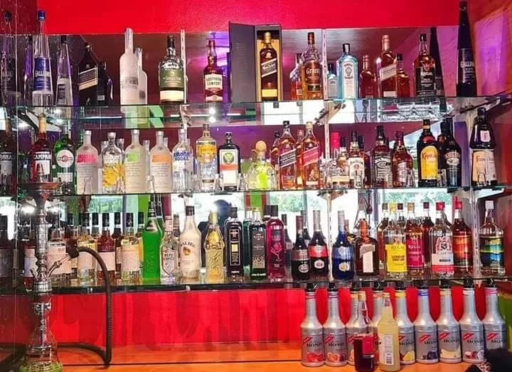 Lounge or bar in Sunseekers Outrigger Hotel