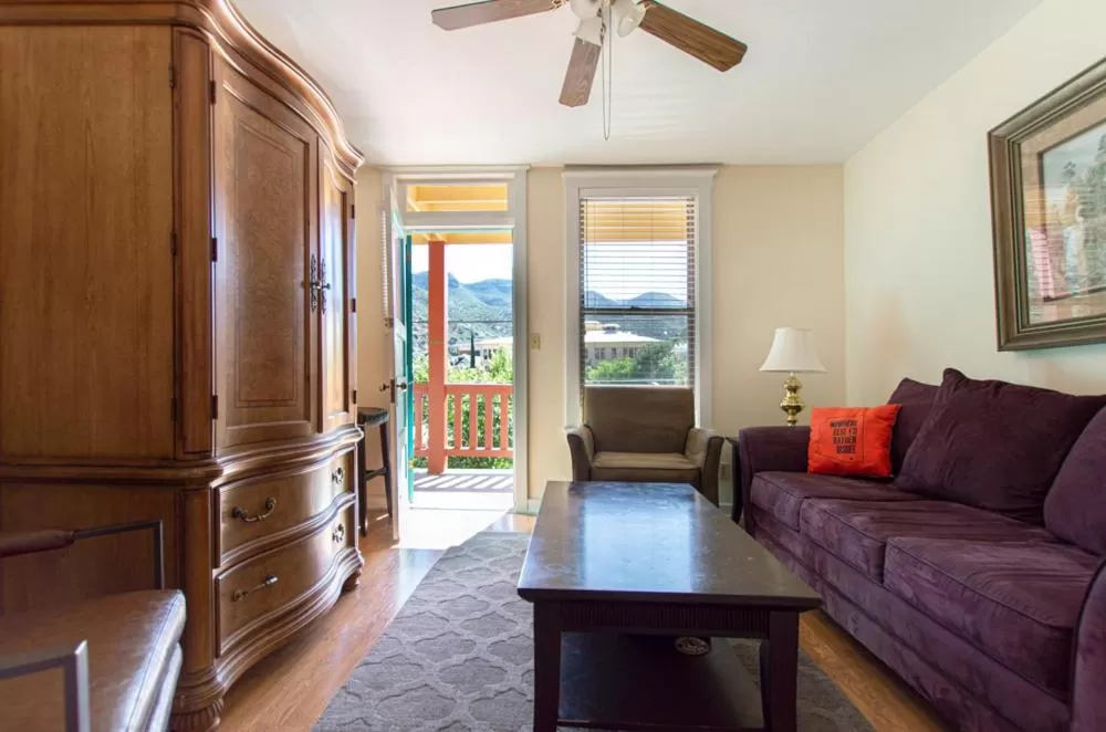 Two-Bedroom Apartment in Eldorado Suites Hotel