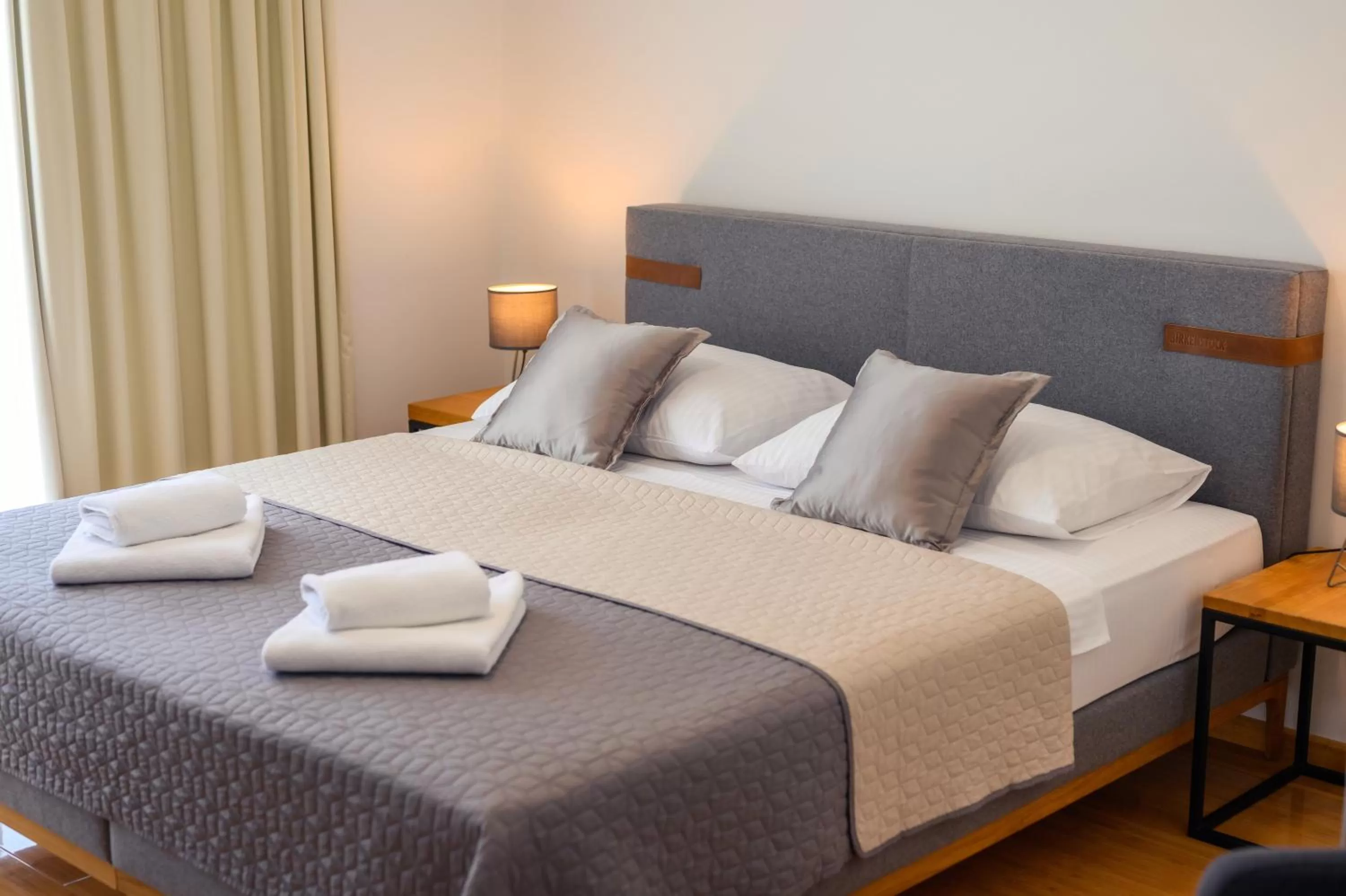 Photo of the whole room, Bed in Boutique rooms Kican