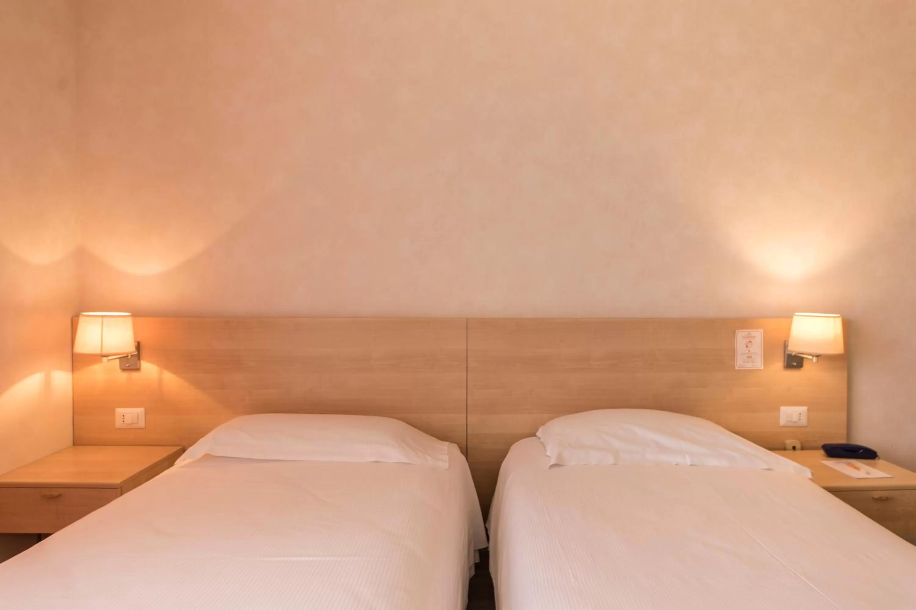 Bedroom, Bed in Hotel Donatello Imola