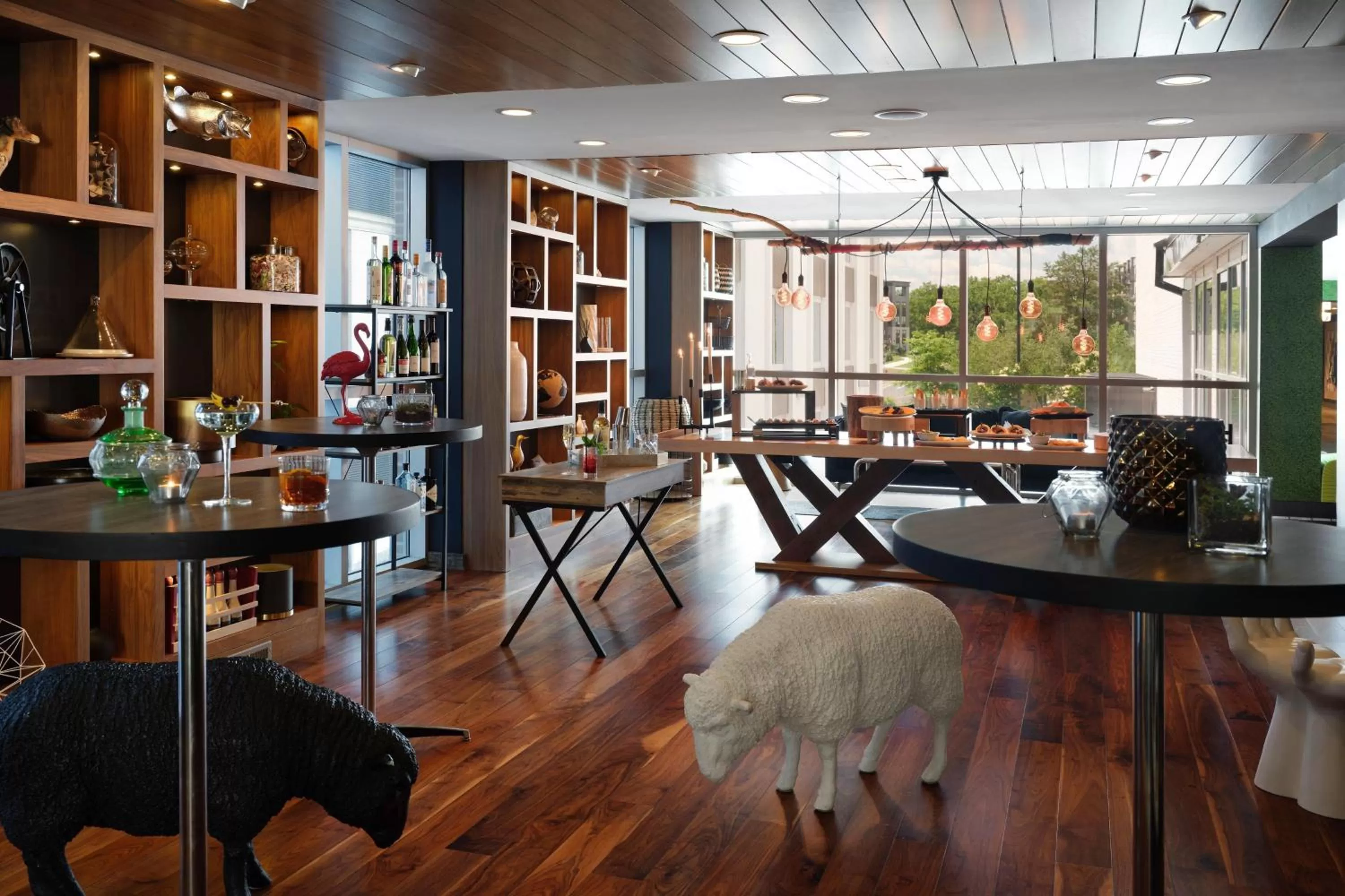 Meeting/conference room in Renaissance Minneapolis Bloomington Hotel