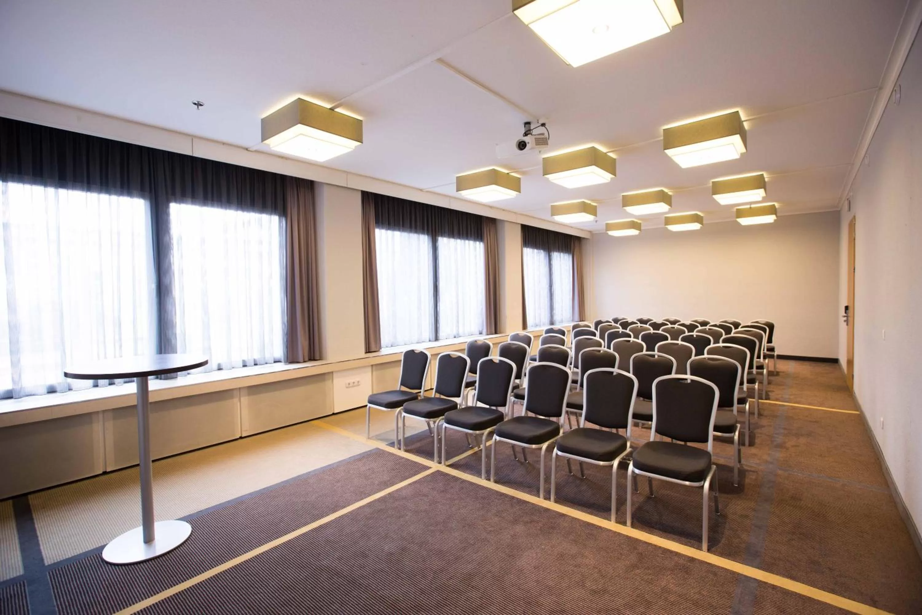Meeting/conference room in Crowne Plaza Frankfurt Congress Hotel by IHG