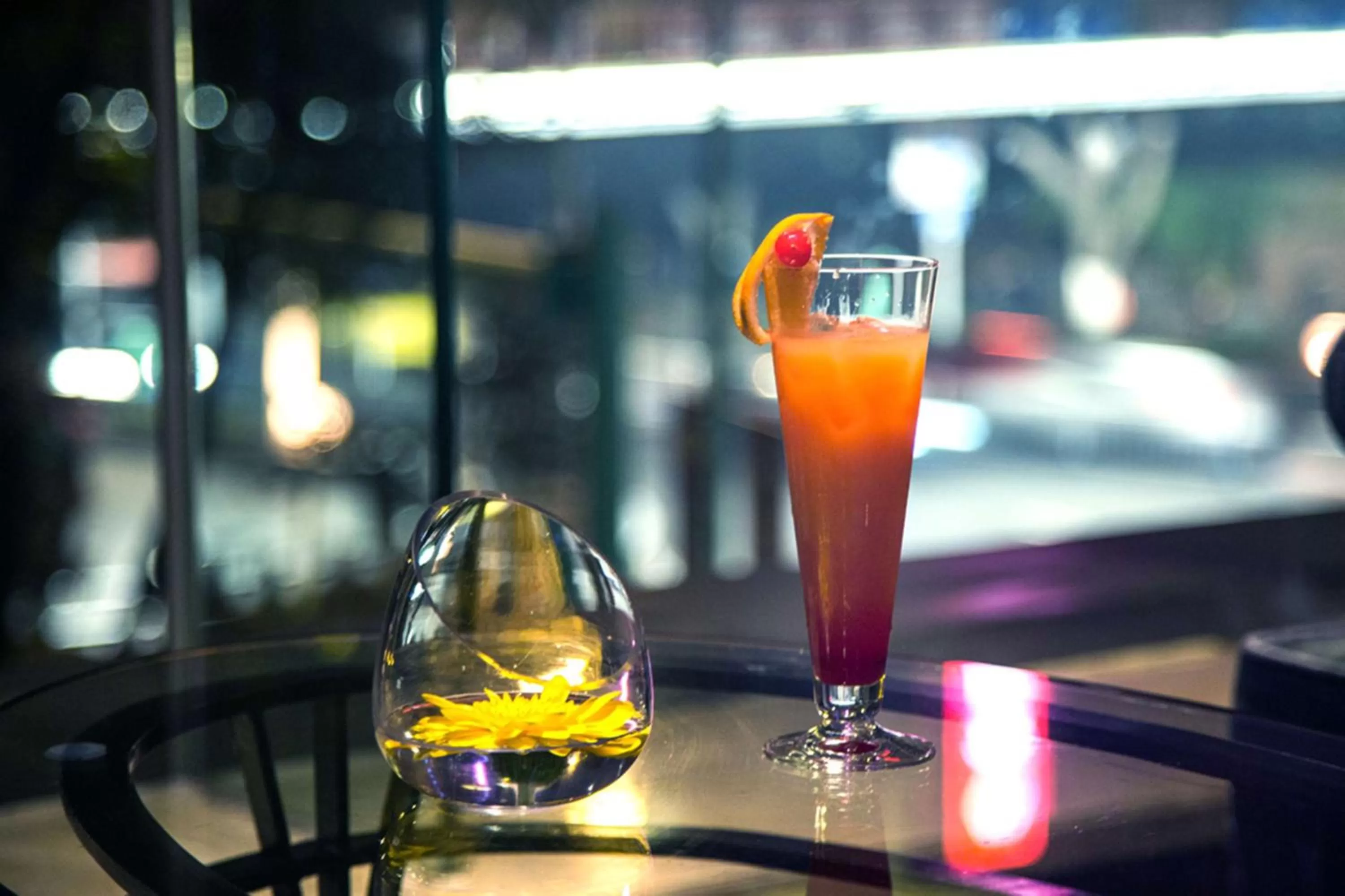 Lounge or bar in Hilton Chongqing