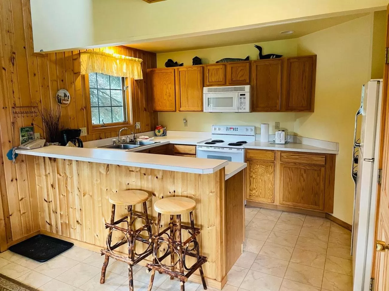 kitchen in Drummond Island Resort