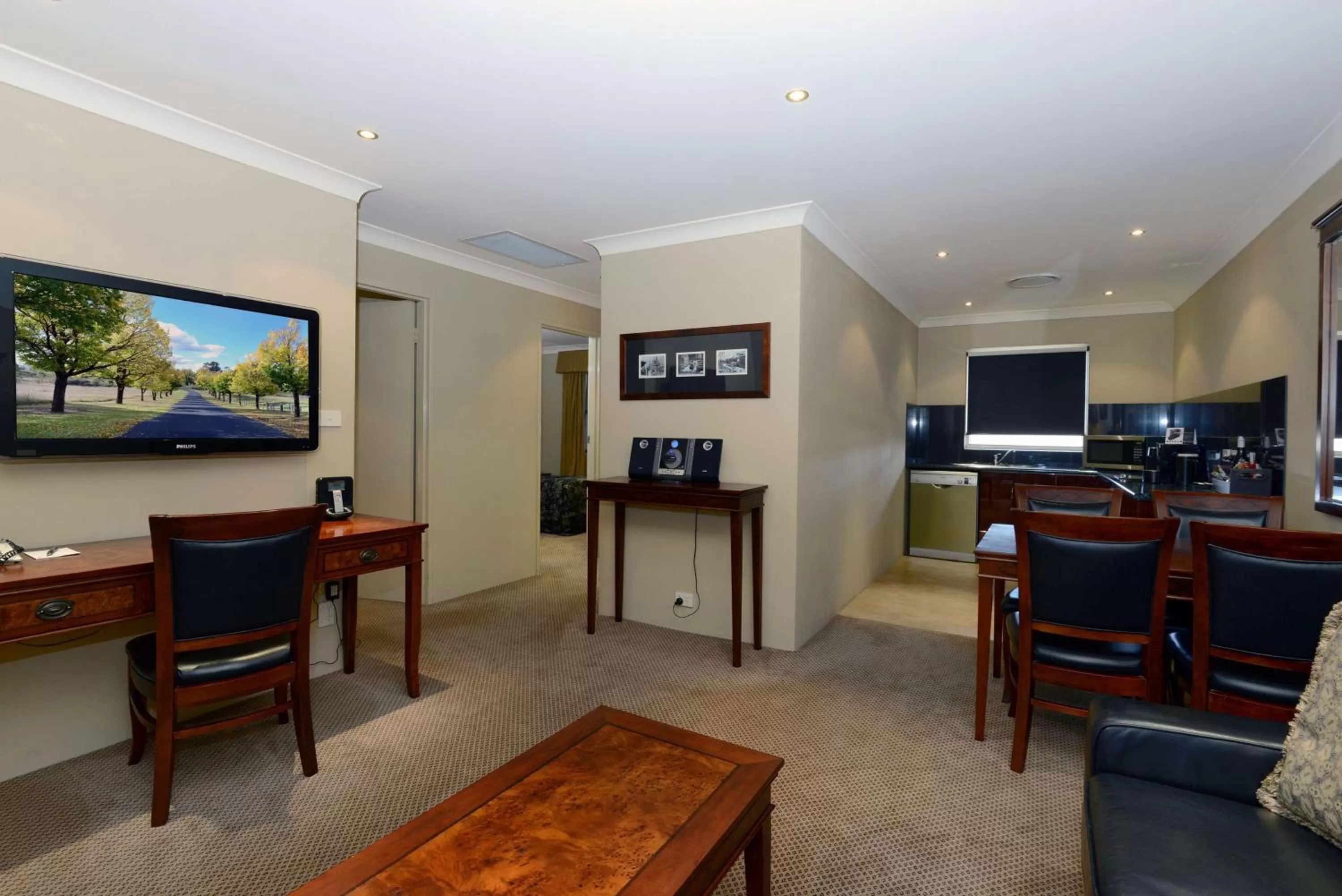 Photo of the whole room in Rydges Armidale