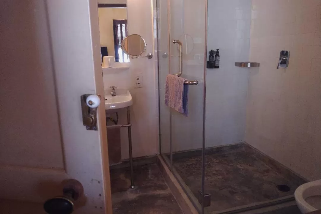 Ren I Tang Heritage Inn