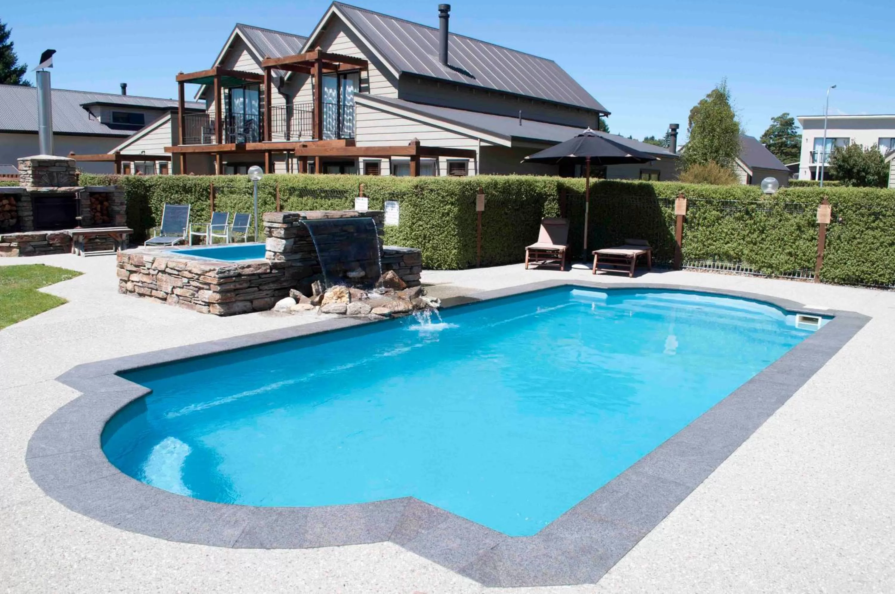 Swimming pool in Wanaka Luxury Apartments