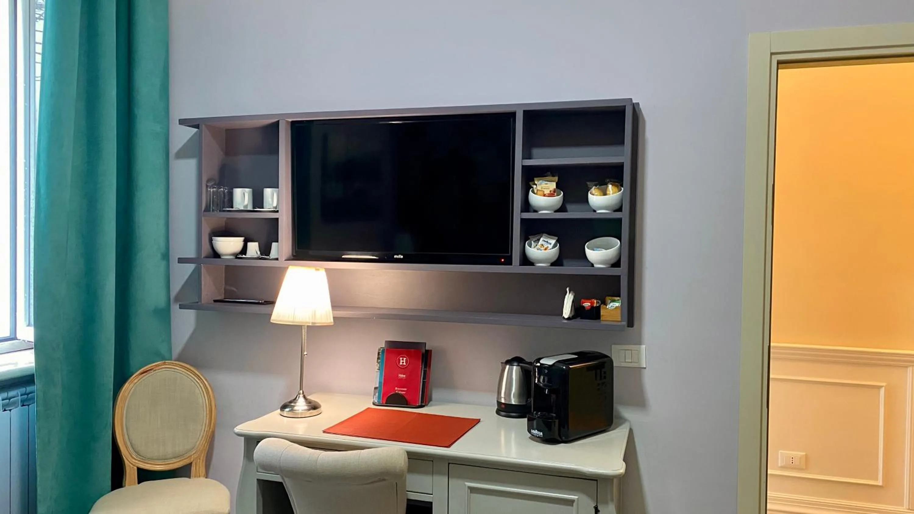 TV and multimedia in Halex room&food