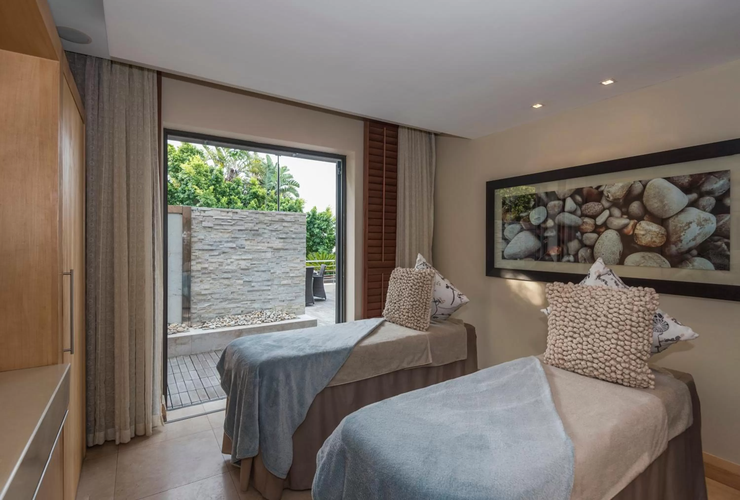 Bed in No5 Boutique Art Hotel by Mantis