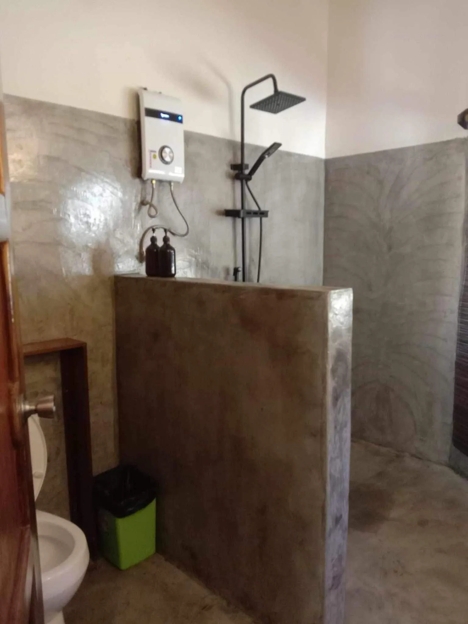 Shower in Happiness Boutique Resort El Nido