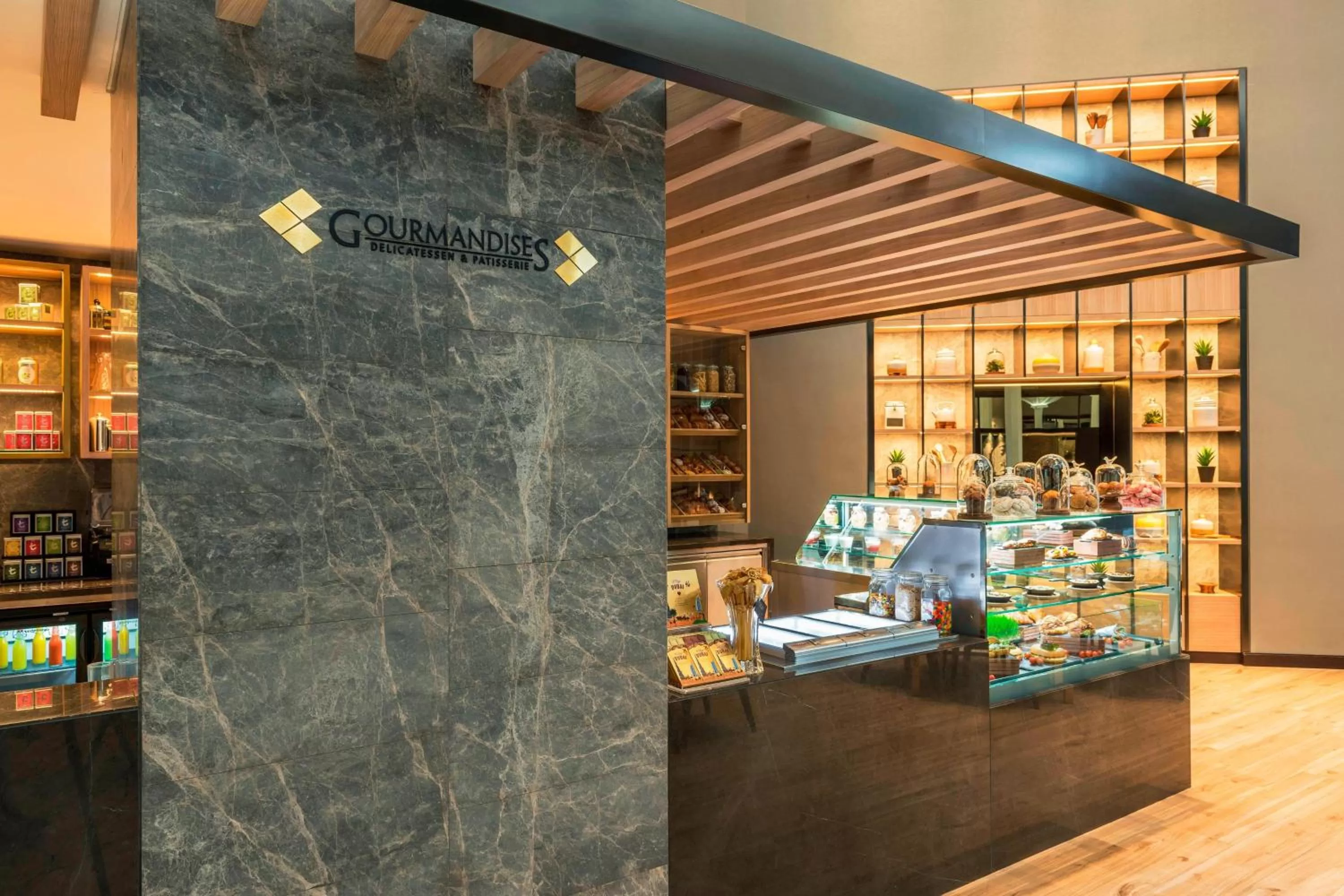 Restaurant/places to eat in Le Méridien Dubai Hotel & Conference Centre