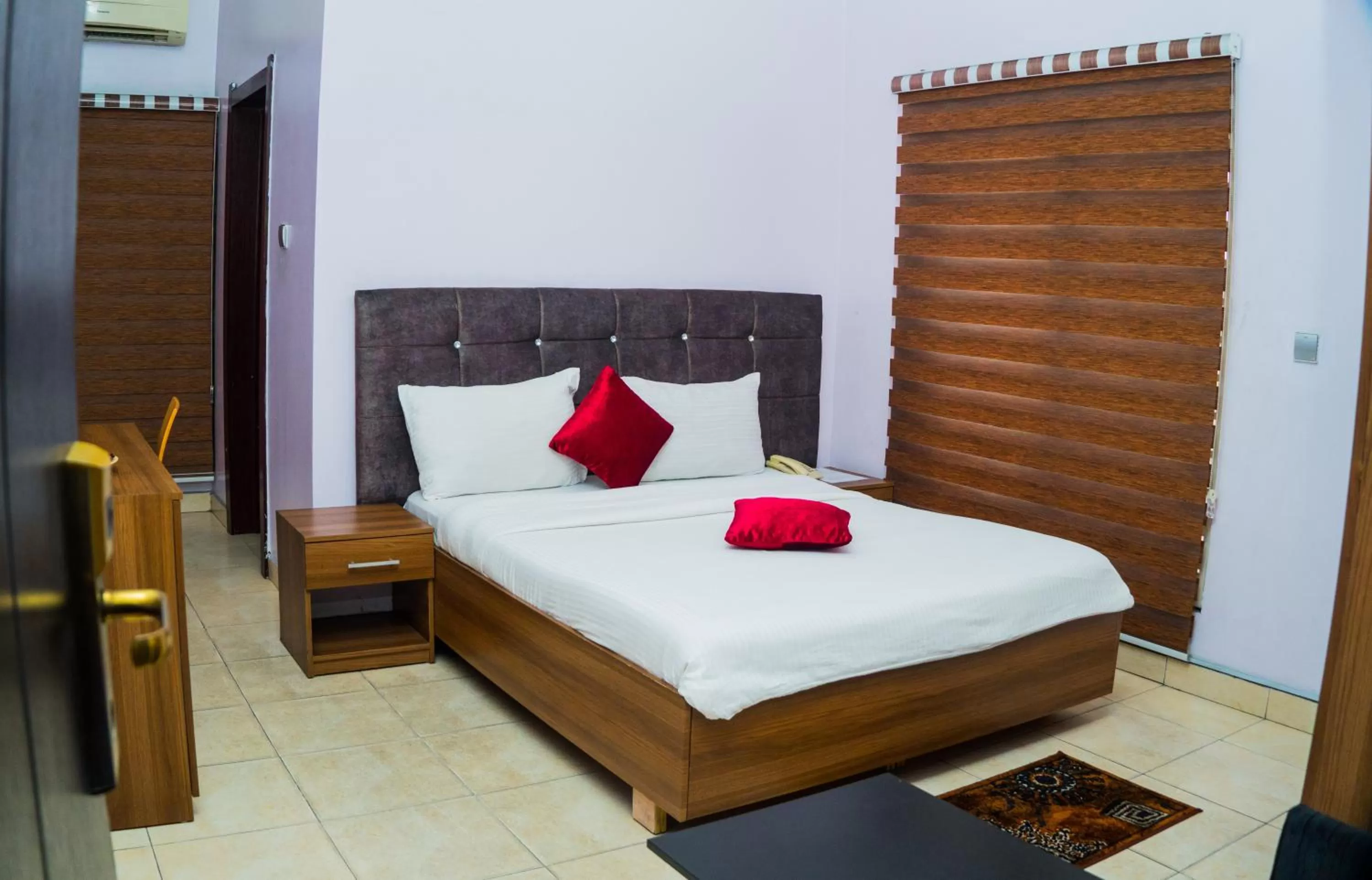 Bed in 1804 Boutique Hotel