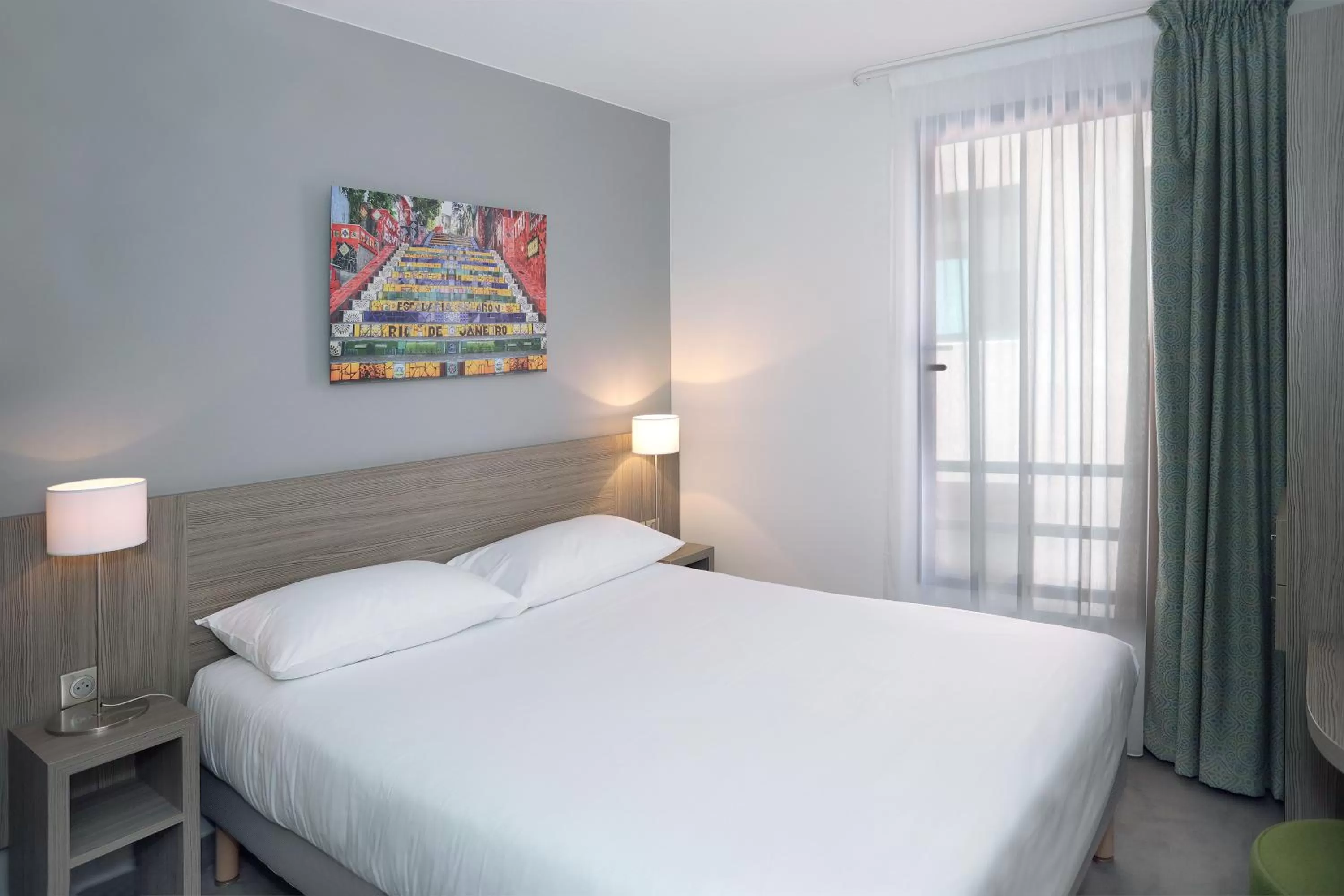 Photo of the whole room, Bed in Best Western Linko Aubagne