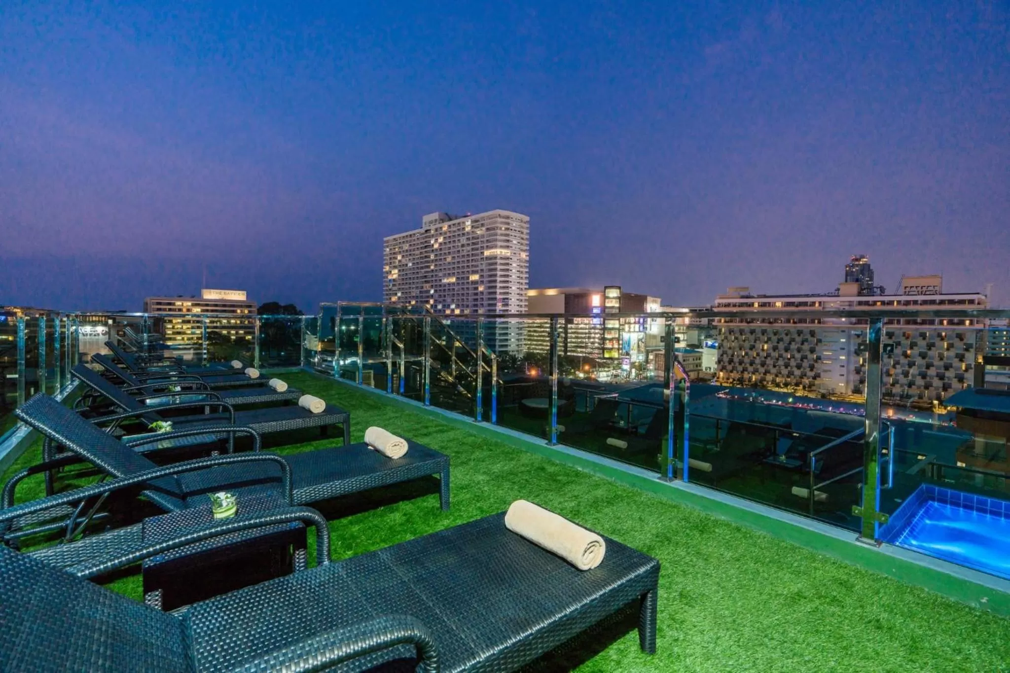 Night in Acqua Hotel