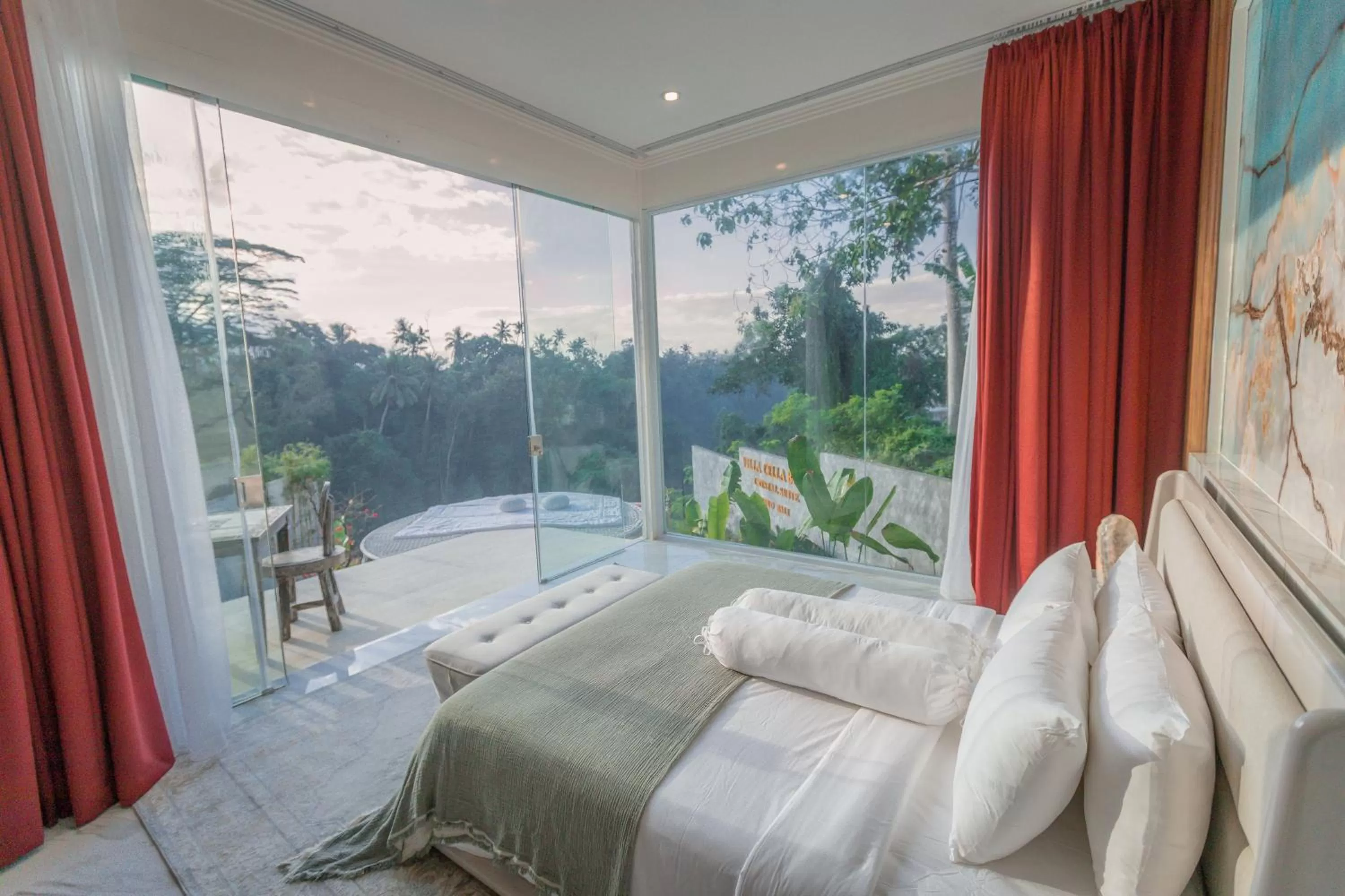 Bed in Villa Cella Bella Ubud