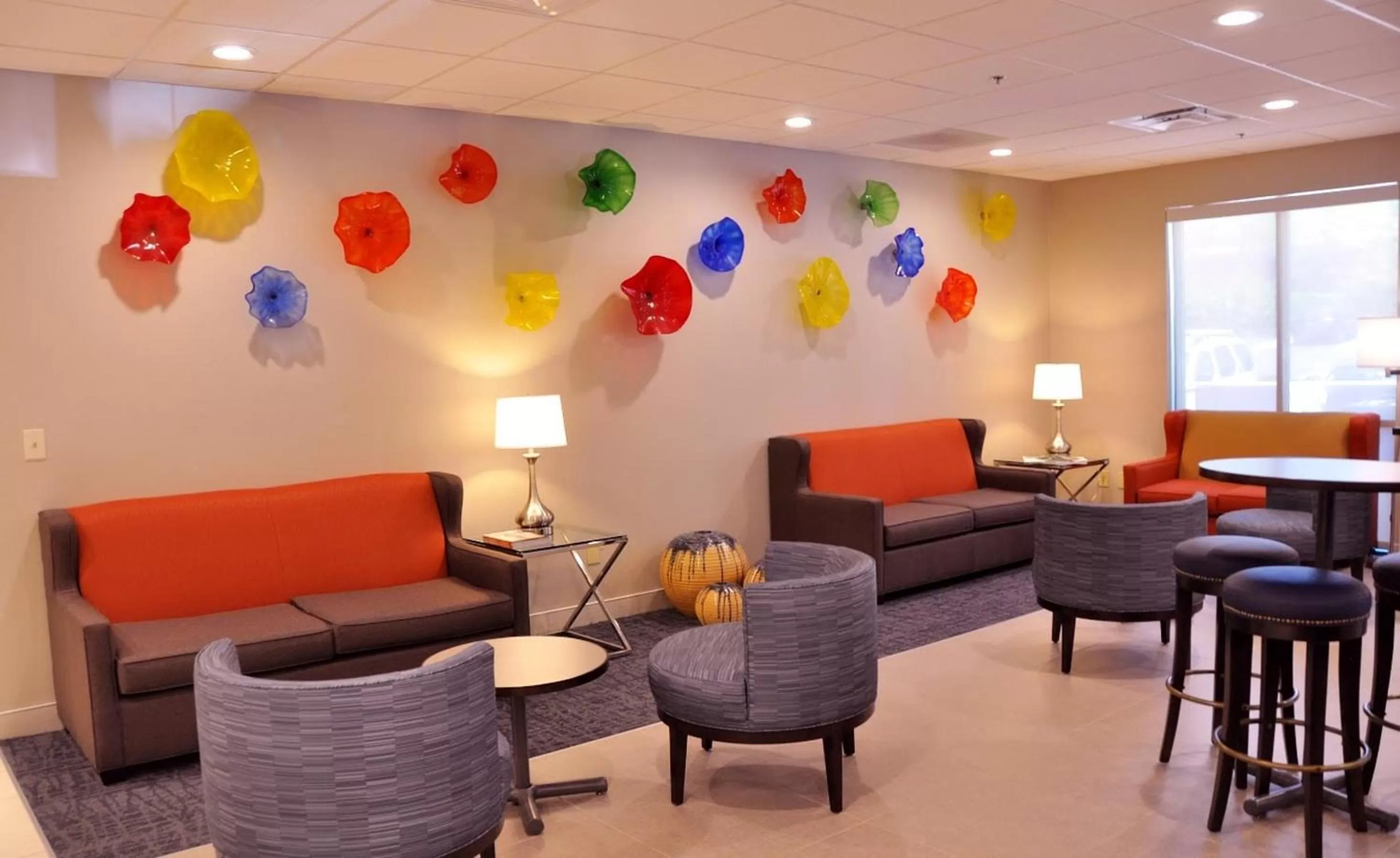 Lobby or reception in Best Western Plus Roswell/Alpharetta