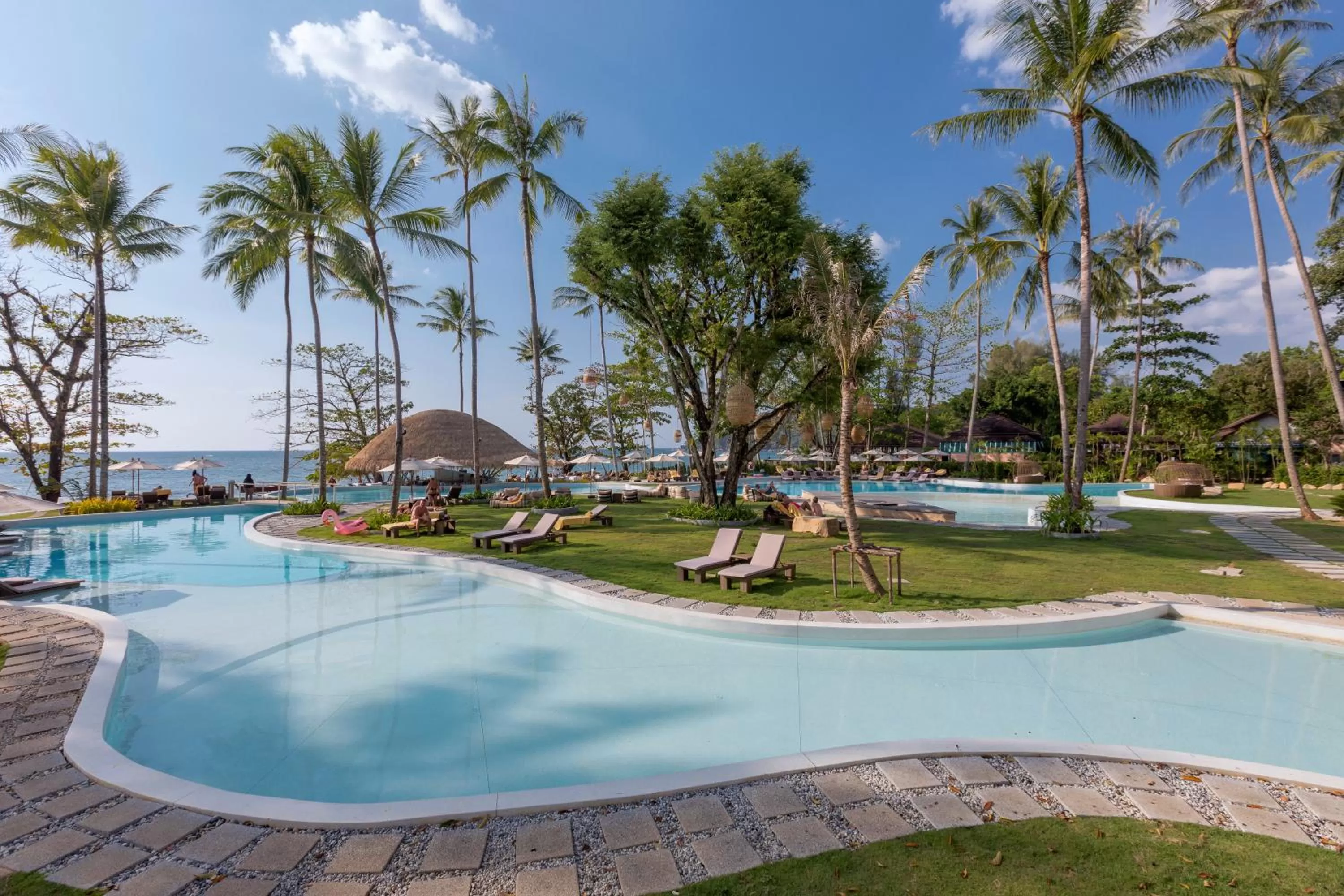 Swimming pool in Eden Beach Khao Lak Resort & Spa